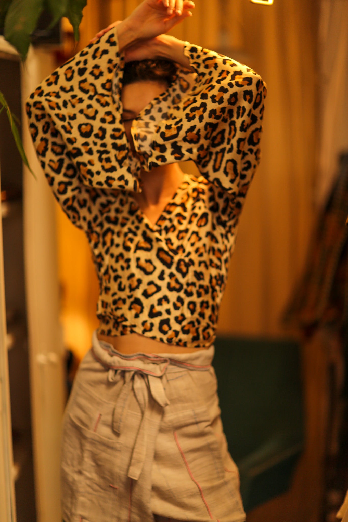 SILK WRAP TOP AURELIA LIGHT LEOPARD