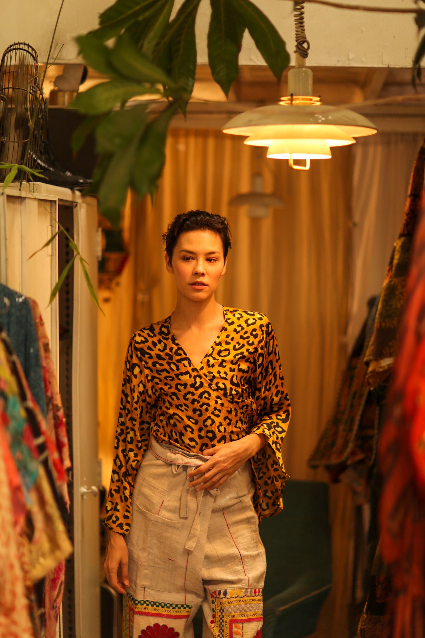SILK WRAP TOP AURELIA DARK YELLOW LEOPARD