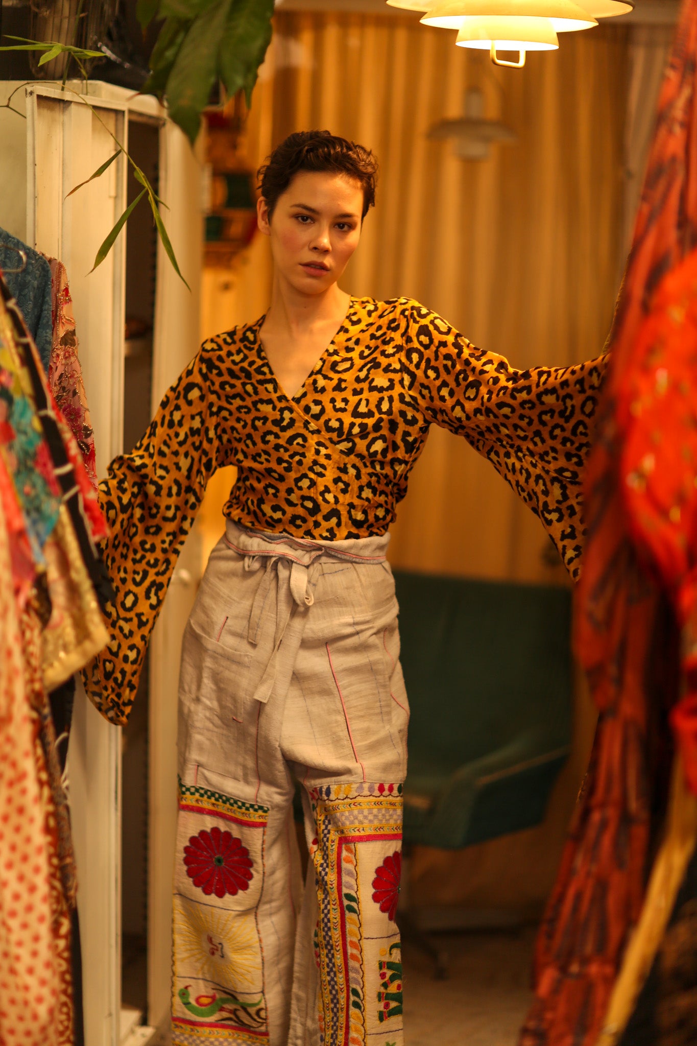 SILK WRAP TOP AURELIA DARK YELLOW LEOPARD