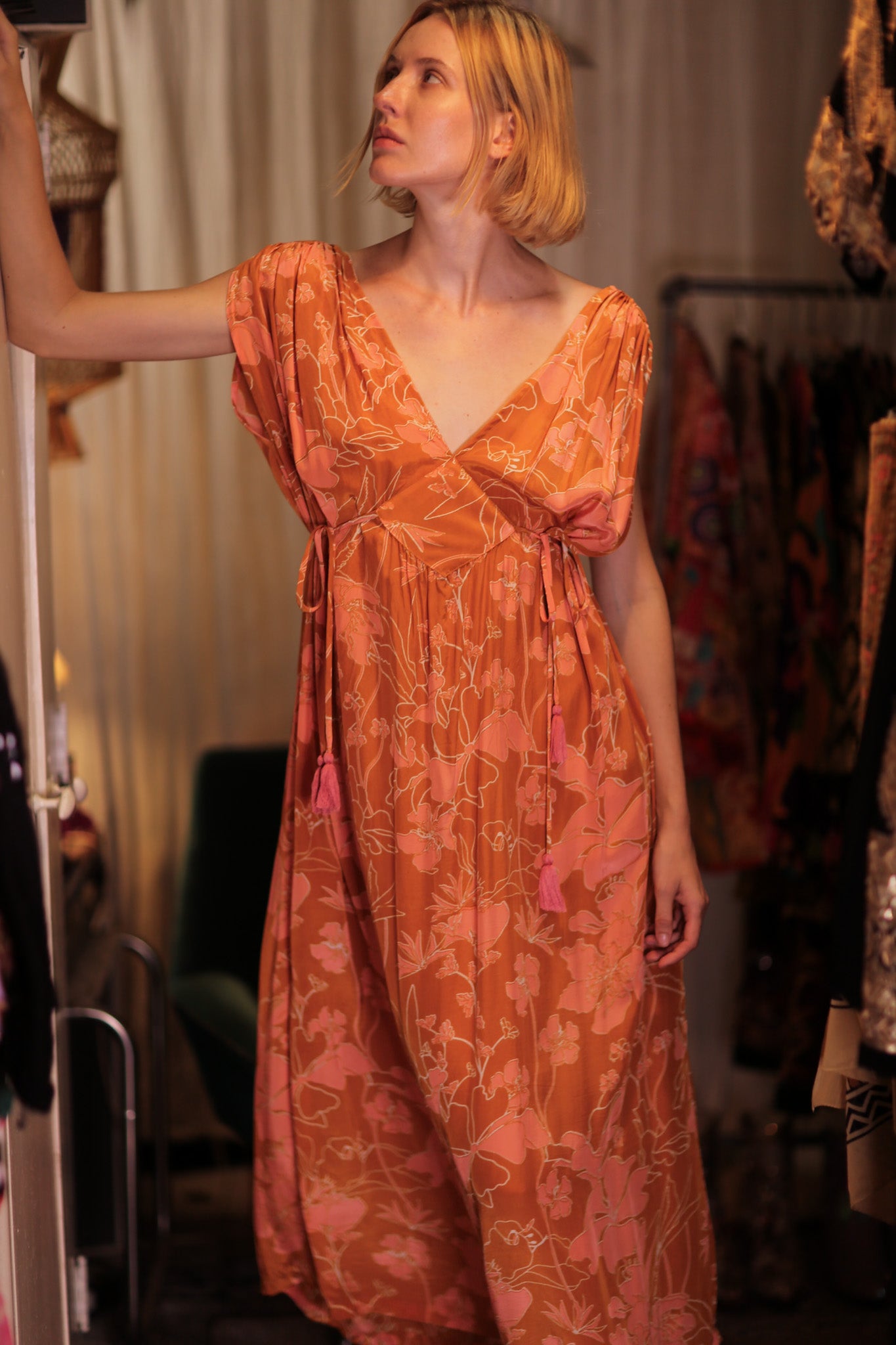 VICTORIA SILK DRESS ORANGE FLOWER