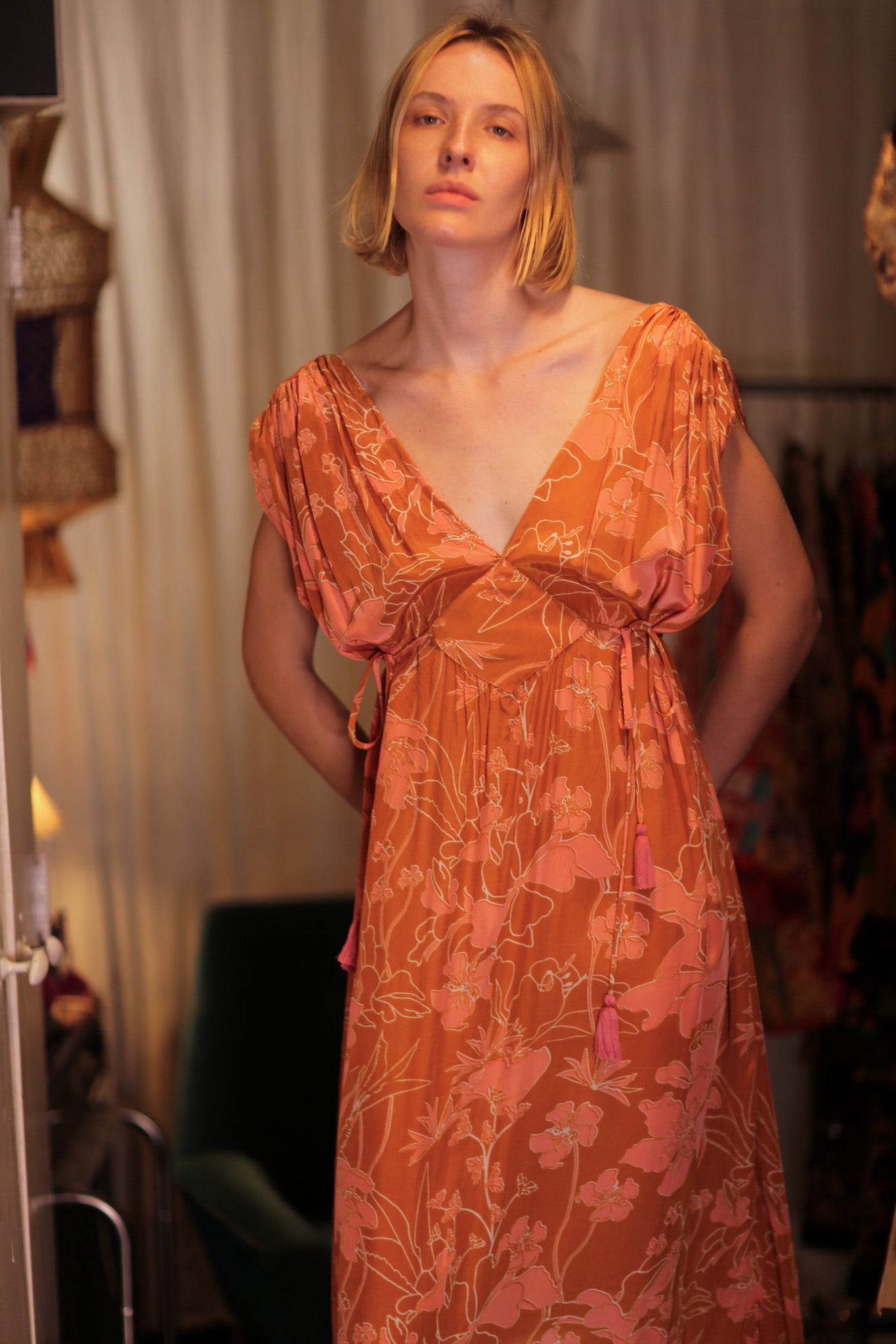VICTORIA SILK DRESS ORANGE FLOWER