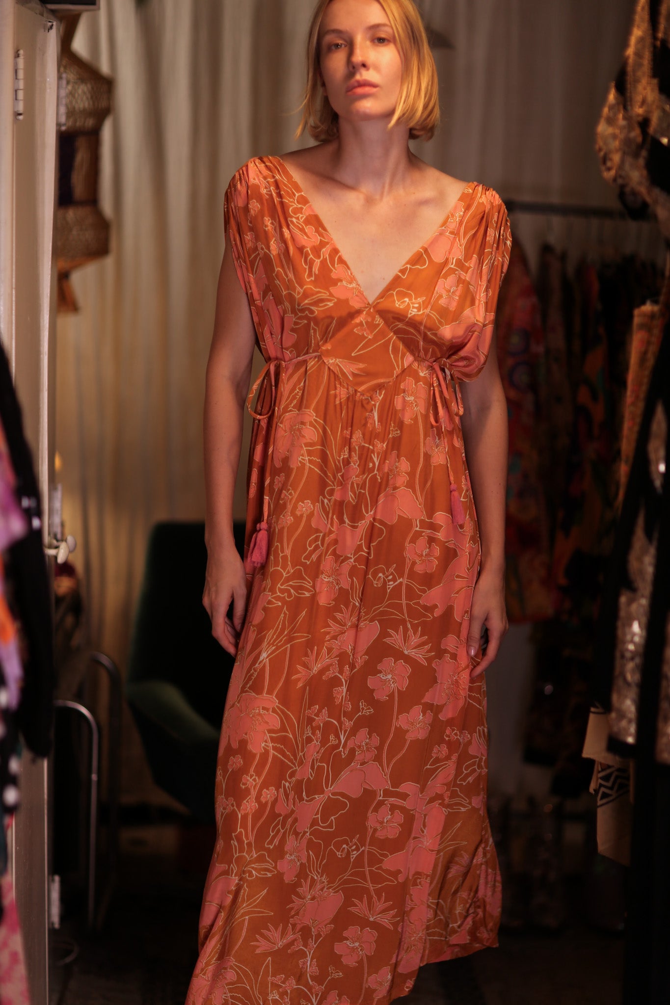 VICTORIA SILK DRESS ORANGE FLOWER