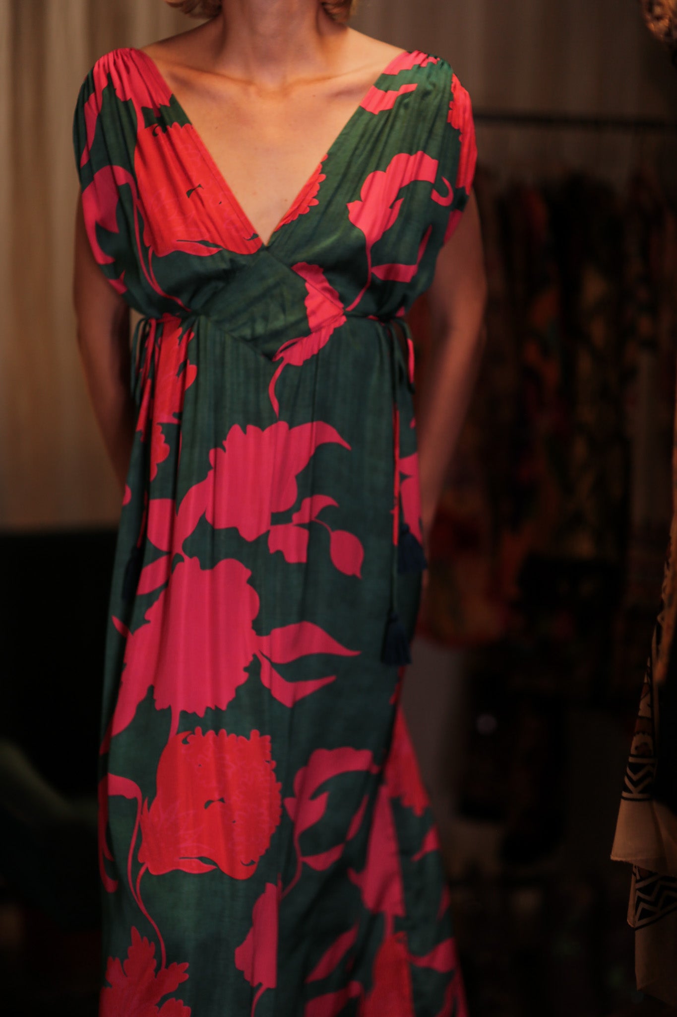 VICTORIA SILK DRESS VERMILION VINES