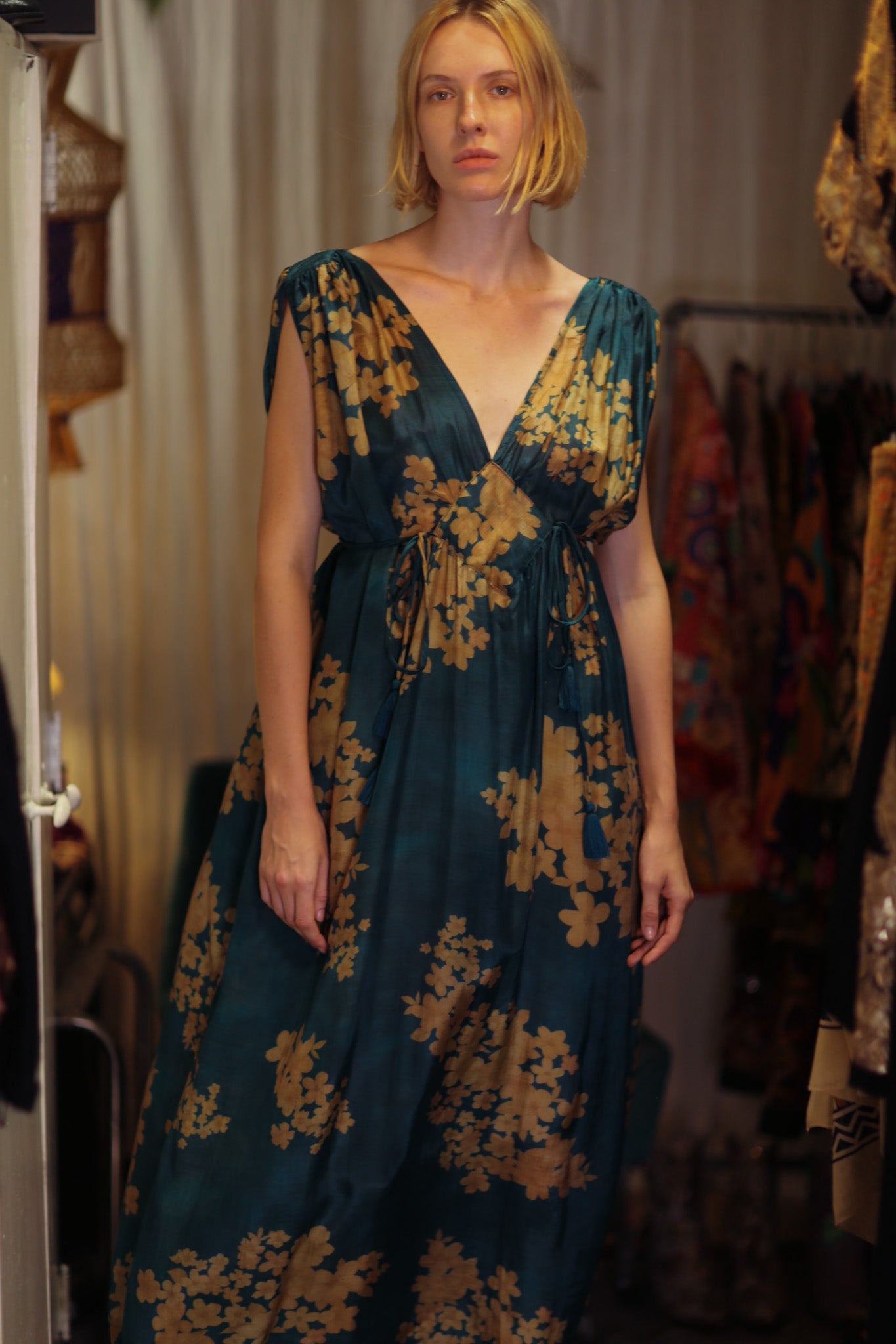 VICTORIA SILK DRESS GOLDEN BOUQUET