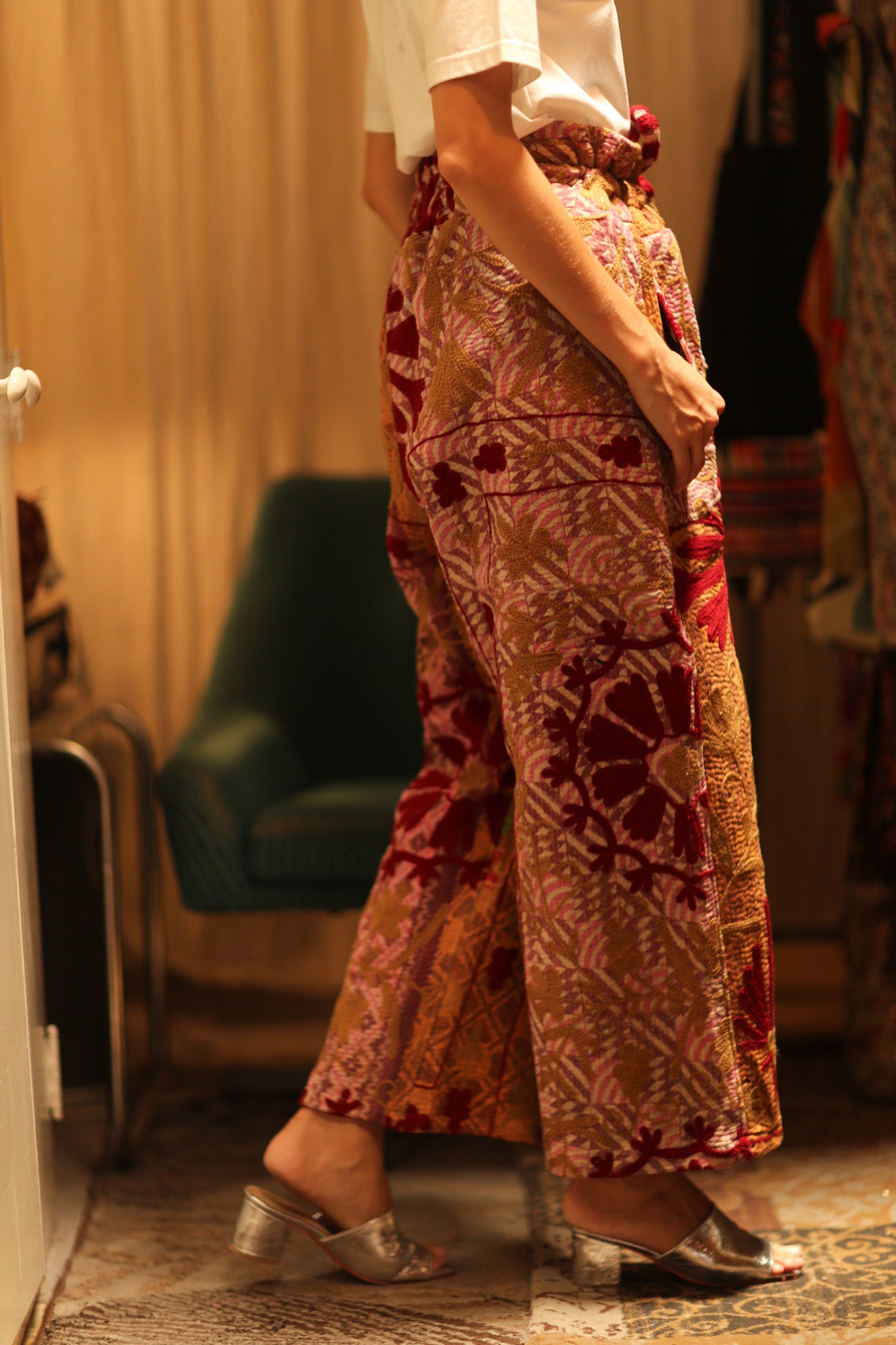 LENA KANTHA TROUSERS RED FLOWERS