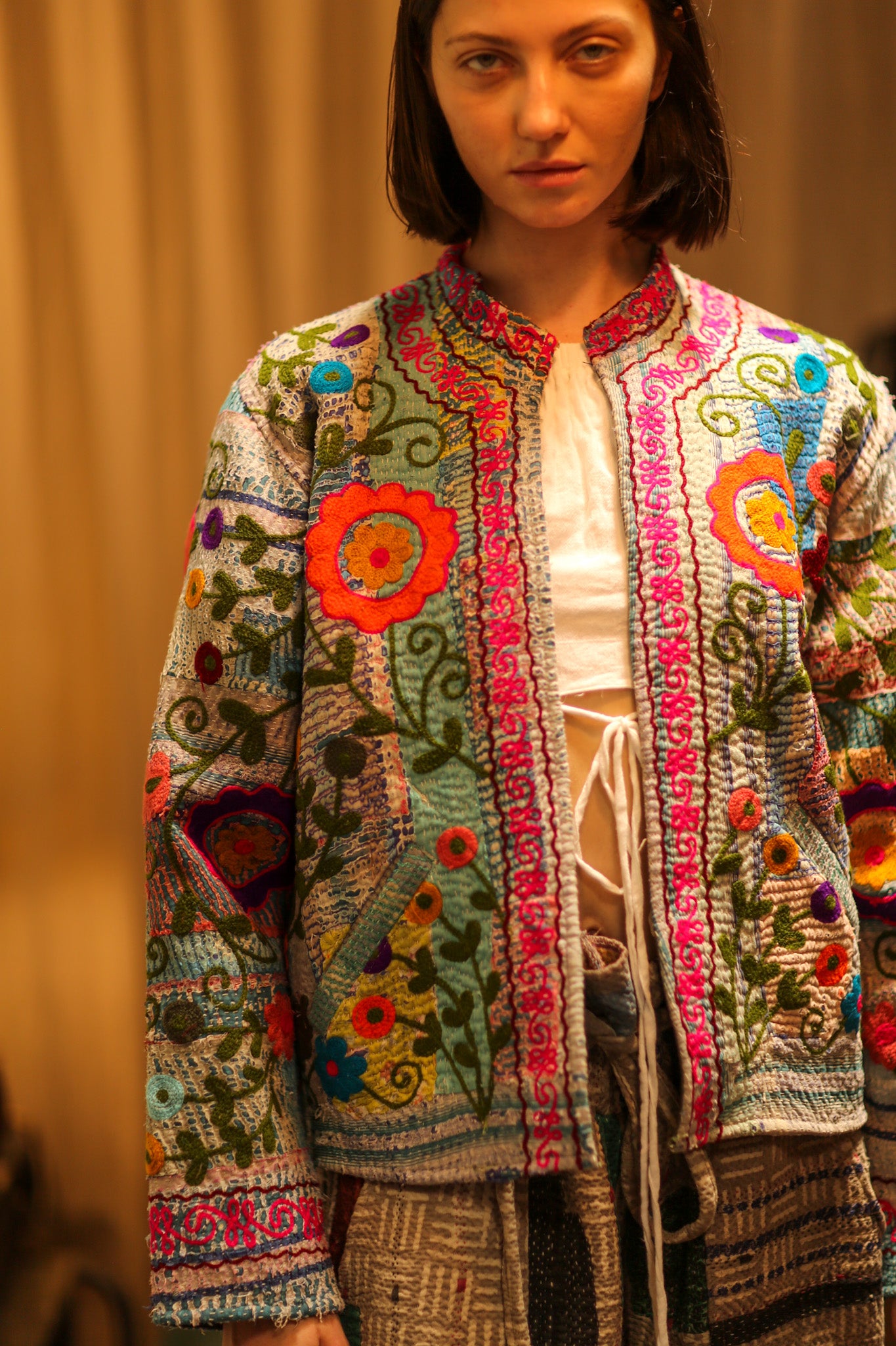 EMBROIDERED JACKET INGRID TALAT NOI EDIT
