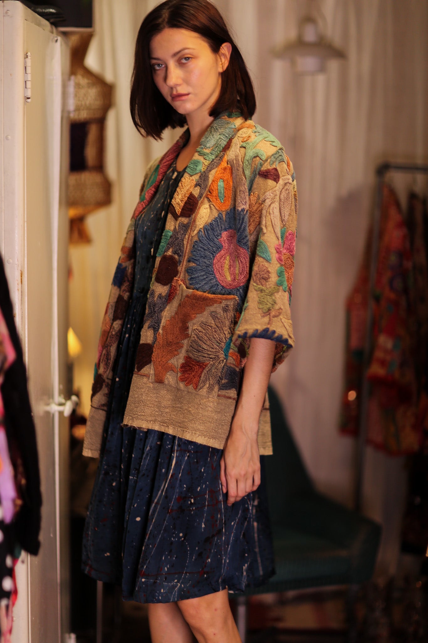 GINEVRA EMBROIDERED SUZANI KIMOMO TROPIC FLOWER