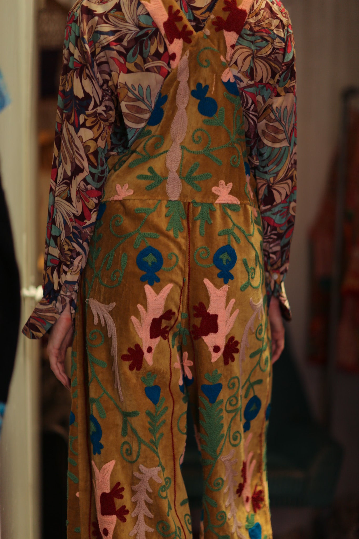 FREYA EMBROIDERED OVERALL MUSTARD