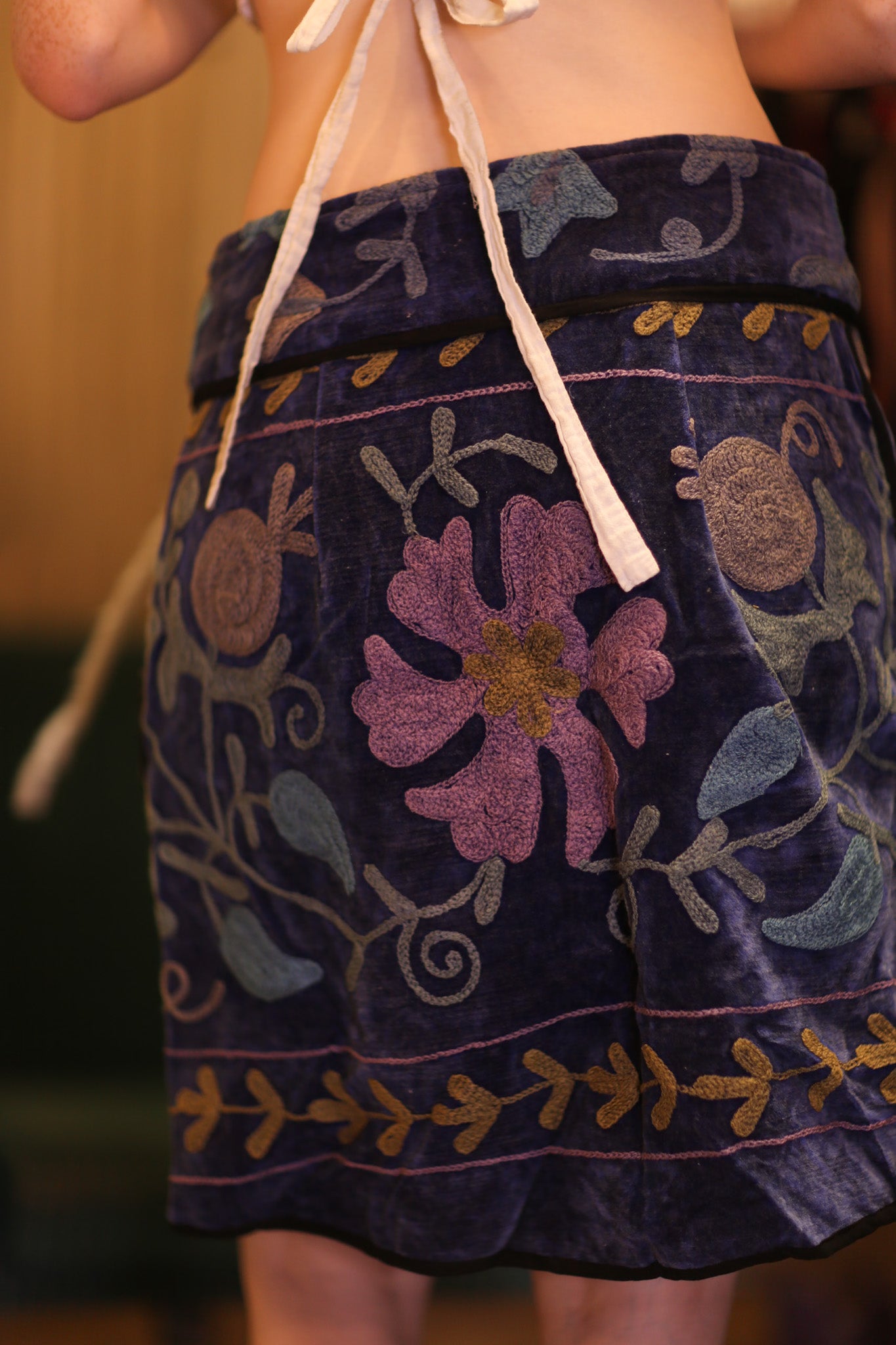 EMBROIDERED VELVETI SKIRT KIRSTAN