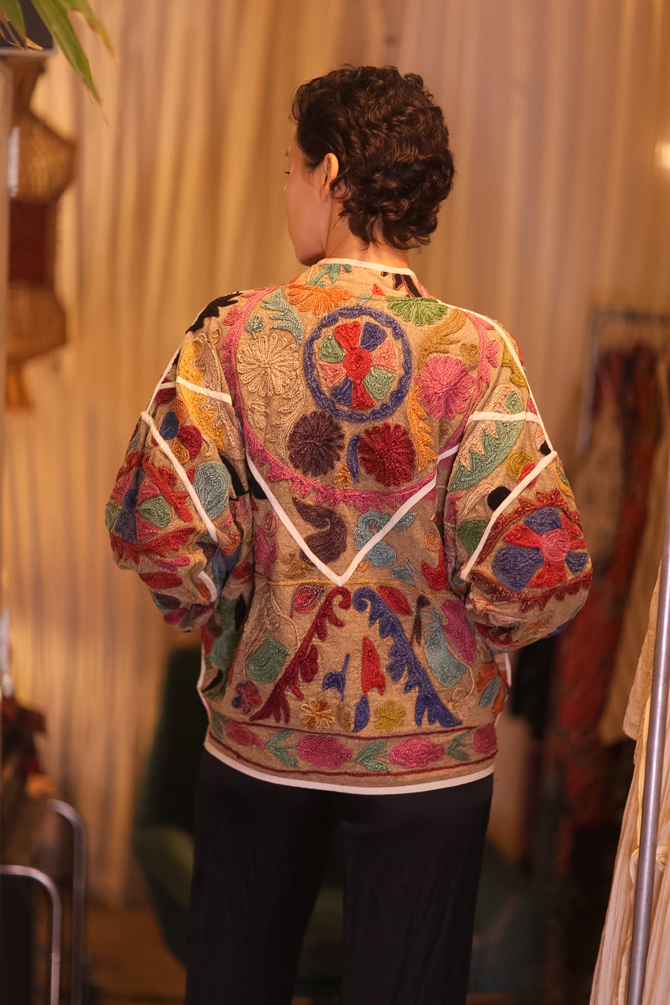 EMBROIDERED SUZANI JACKET HOLY