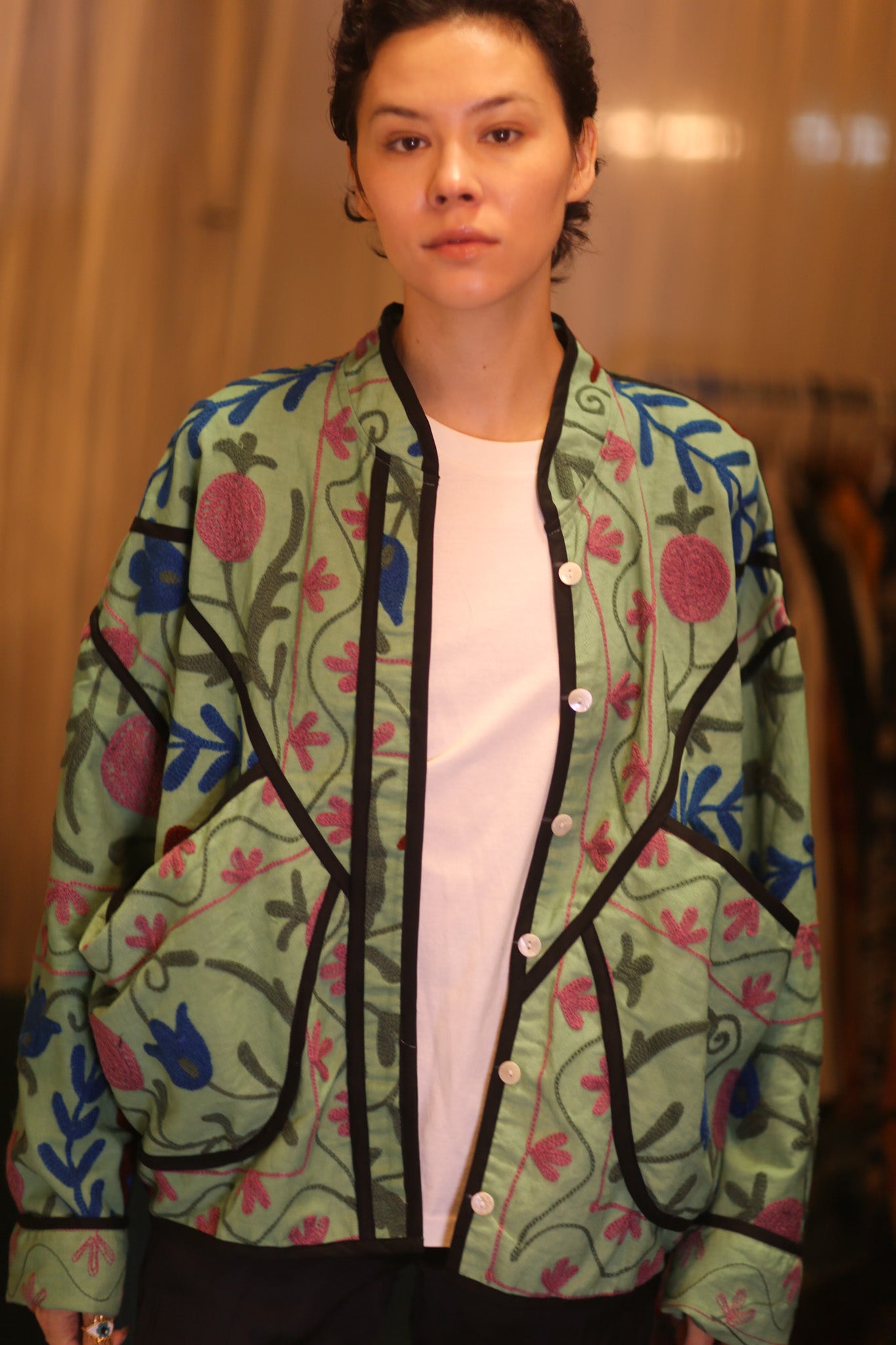 EMBROIDERED SUZANI JACKET MINA