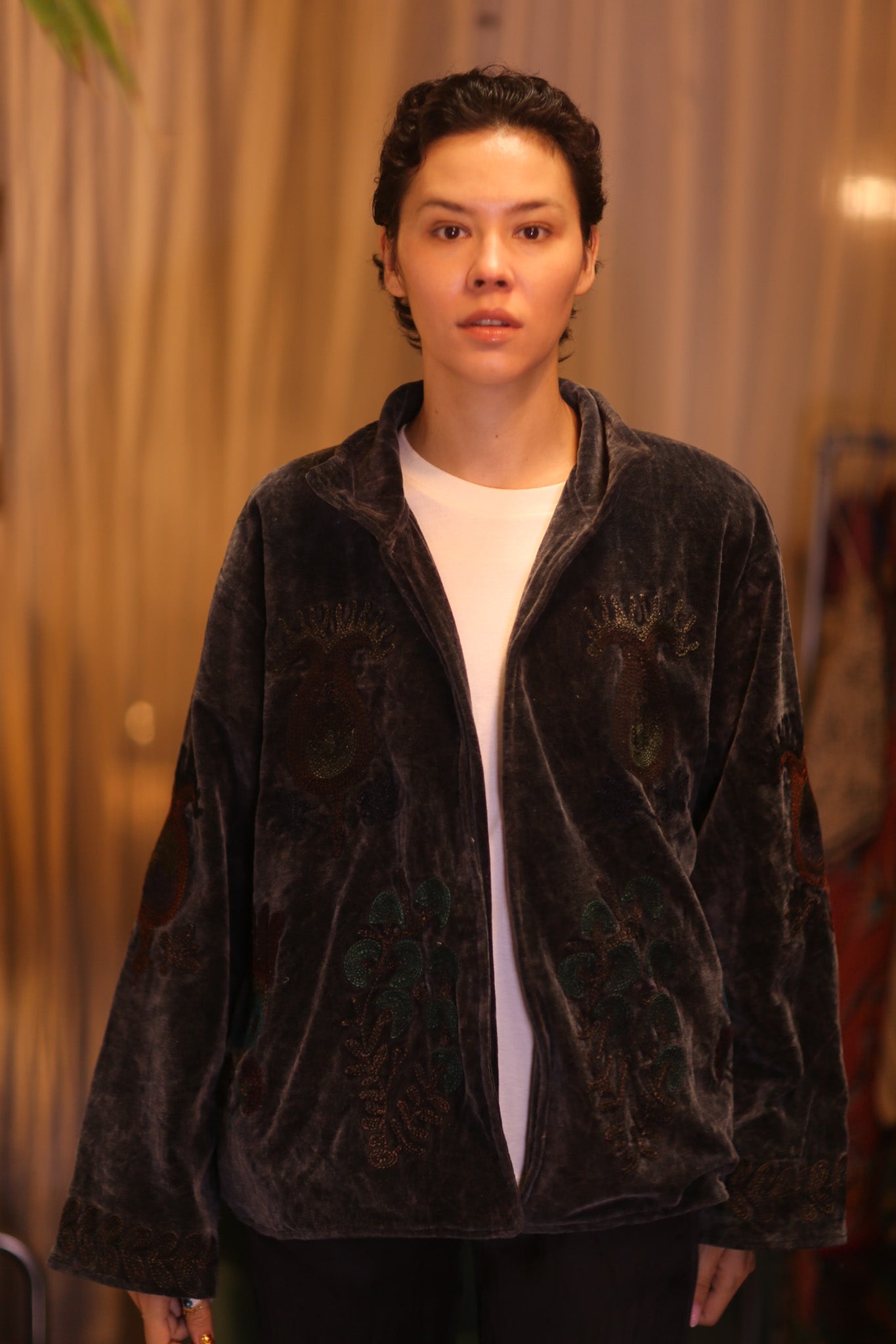 EMBROIDERED VELVET COAT JESSI
