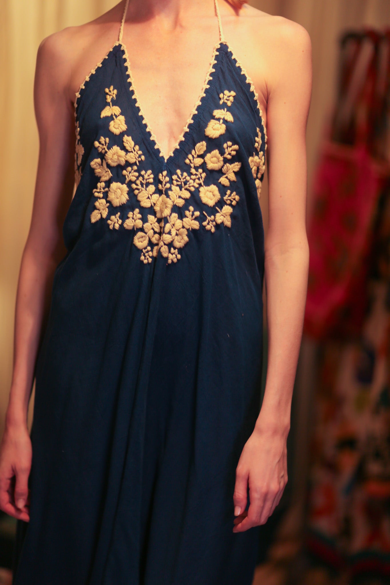 ROSE EMBROIDERED COTTON DRESS