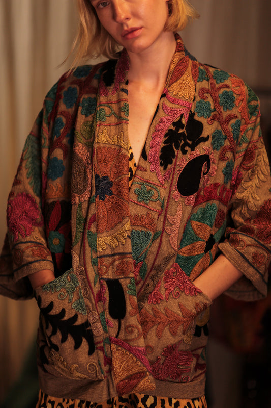 GINEVRA KANTHA EMBROIDERED KIMONO