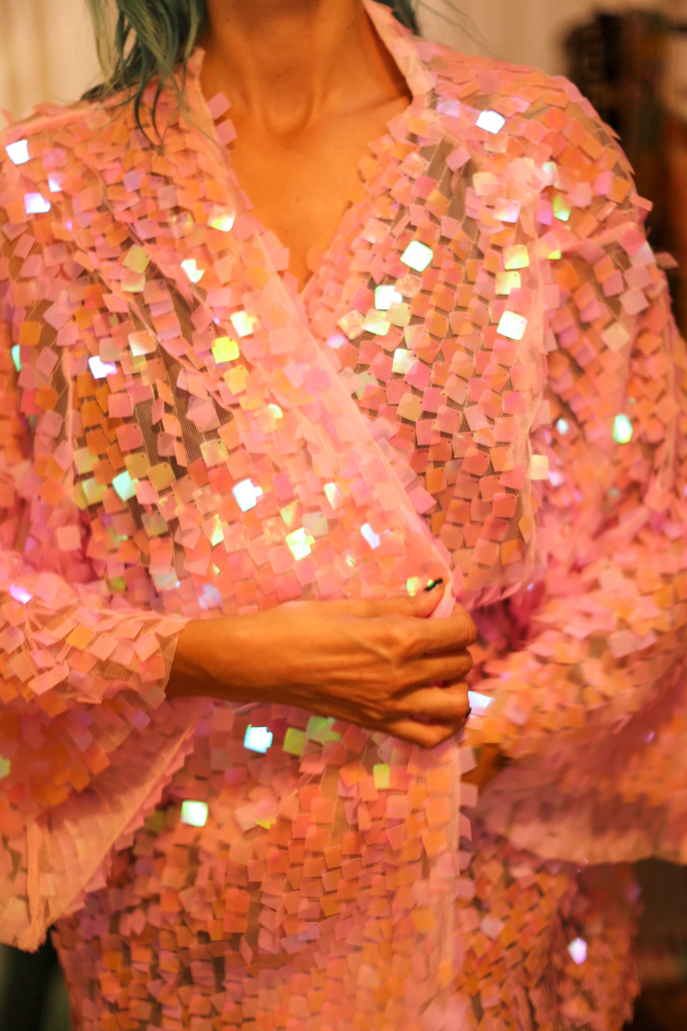 LIGHT PINK SHORT GLITTER KIMONO WITT
