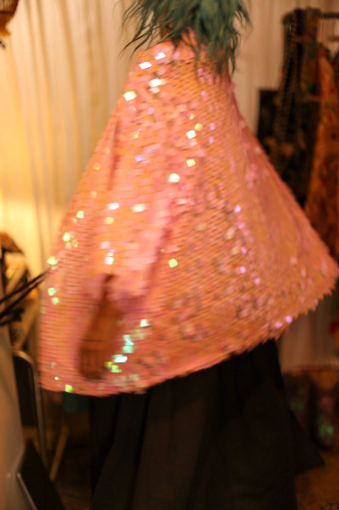 LIGHT PINK SHORT GLITTER KIMONO WITT