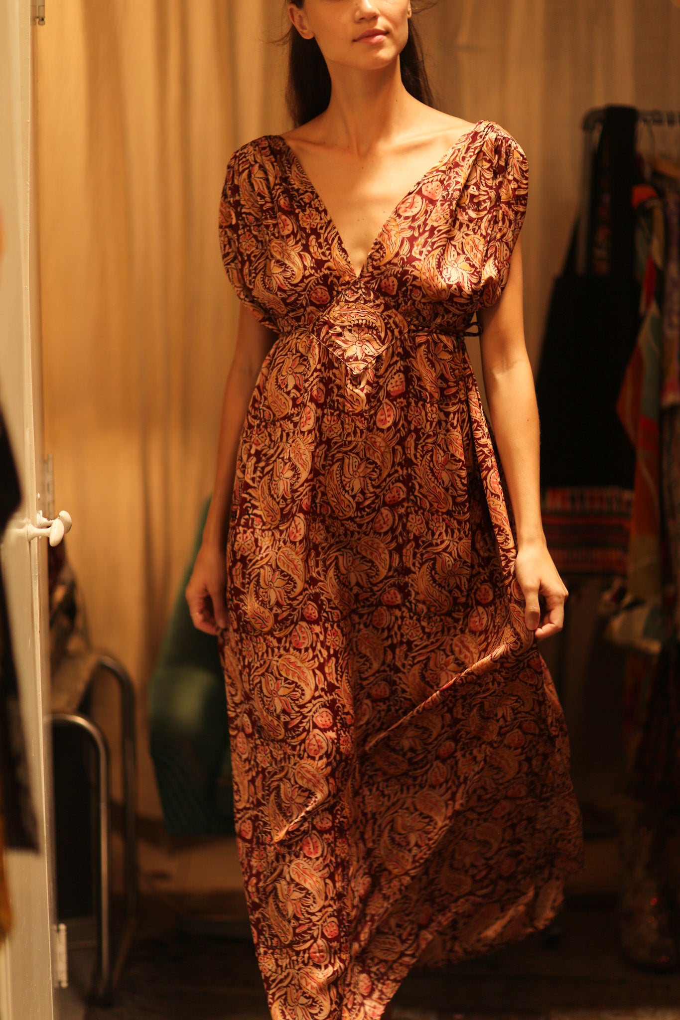 VICTORIA SILK DRESS PAISLEY BROWN