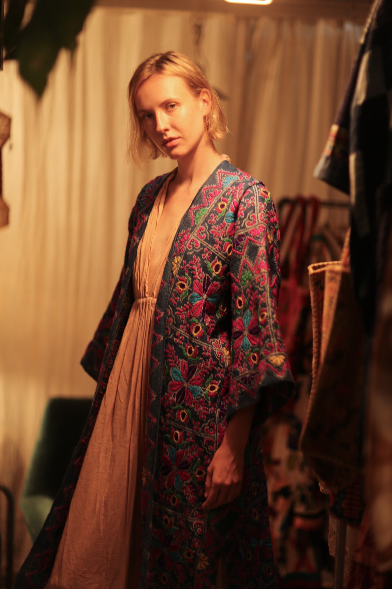 ARTISAN MADE EMBROIDERED KIMONO - BANGKOK TAILOR CLOTHING STORE - HANDMADE CLOTHING