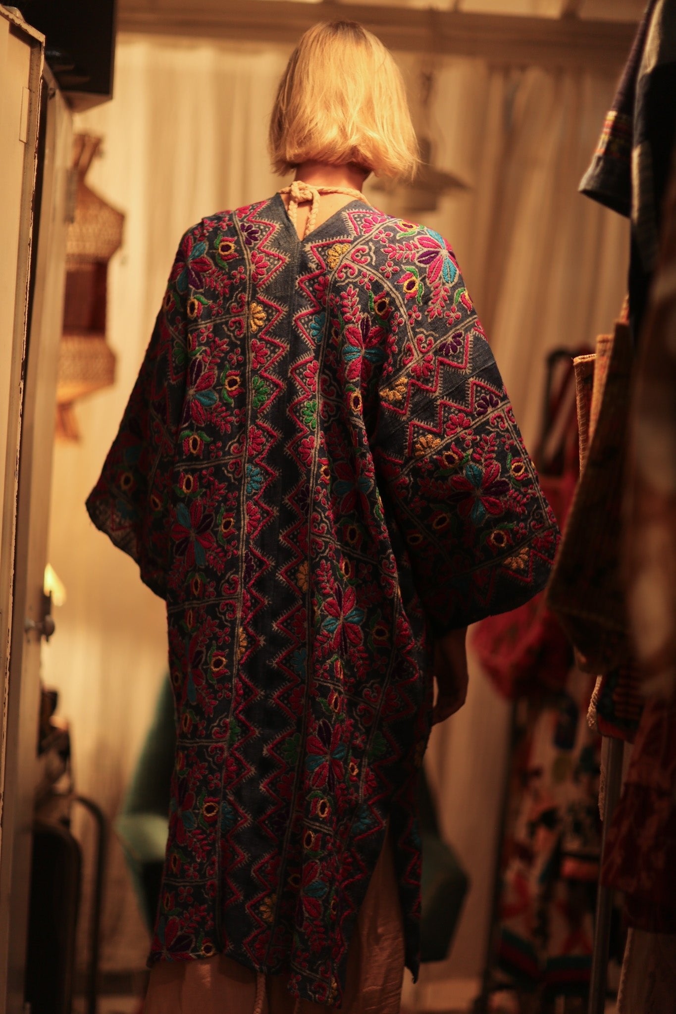 ARTISAN MADE EMBROIDERED KIMONO - BANGKOK TAILOR CLOTHING STORE - HANDMADE CLOTHING