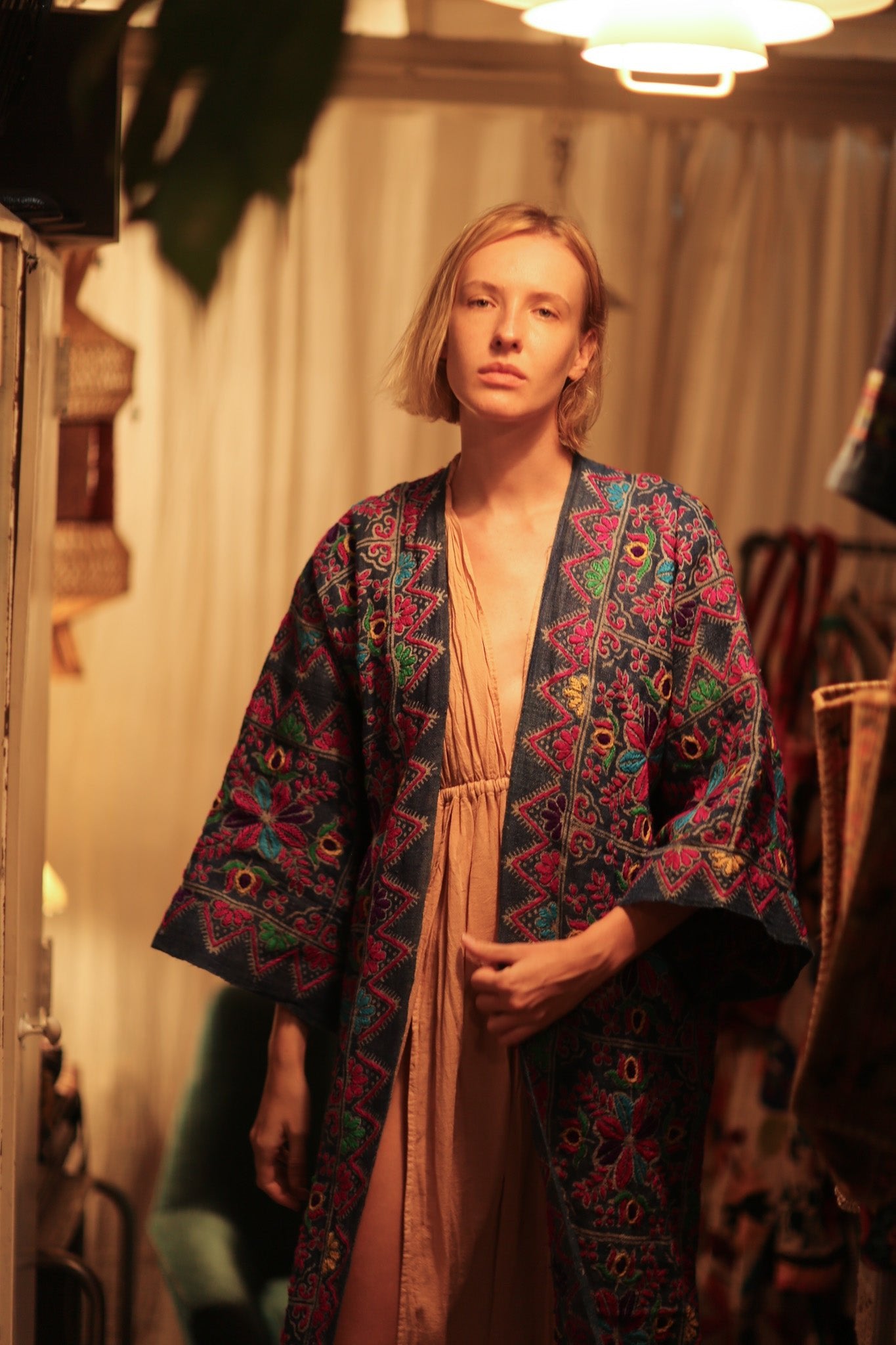 ARTISAN MADE EMBROIDERED KIMONO - BANGKOK TAILOR CLOTHING STORE - HANDMADE CLOTHING