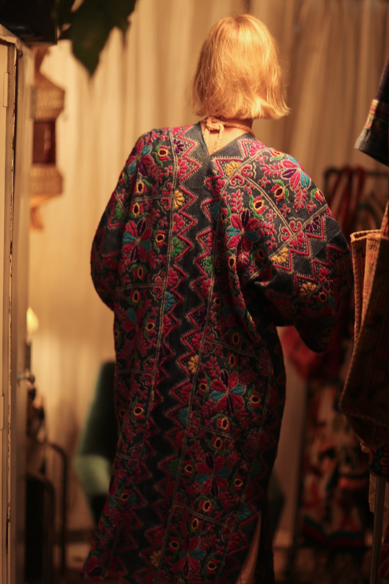 ARTISAN MADE EMBROIDERED KIMONO - BANGKOK TAILOR CLOTHING STORE - HANDMADE CLOTHING