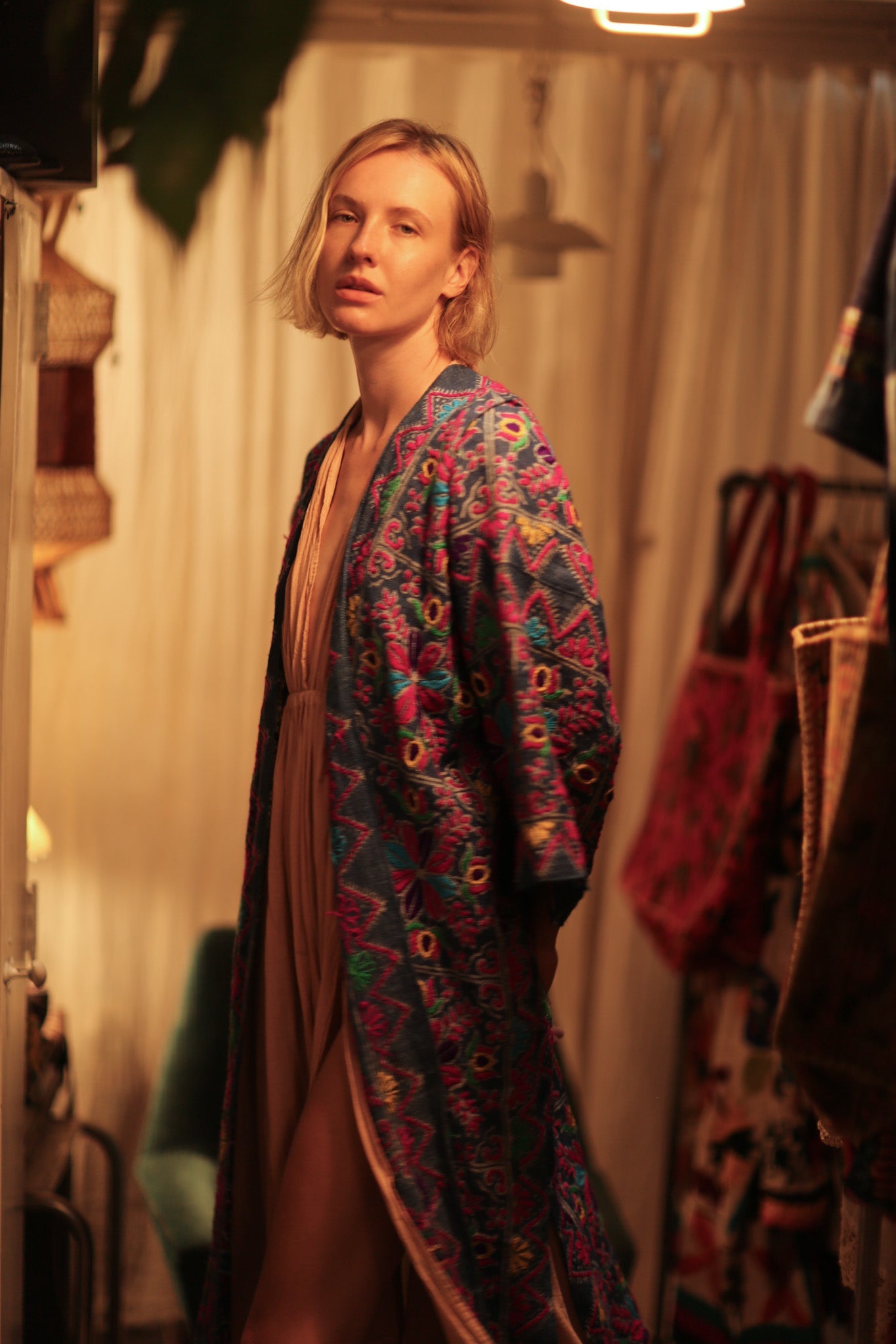 ARTISAN MADE EMBROIDERED KIMONO - BANGKOK TAILOR CLOTHING STORE - HANDMADE CLOTHING