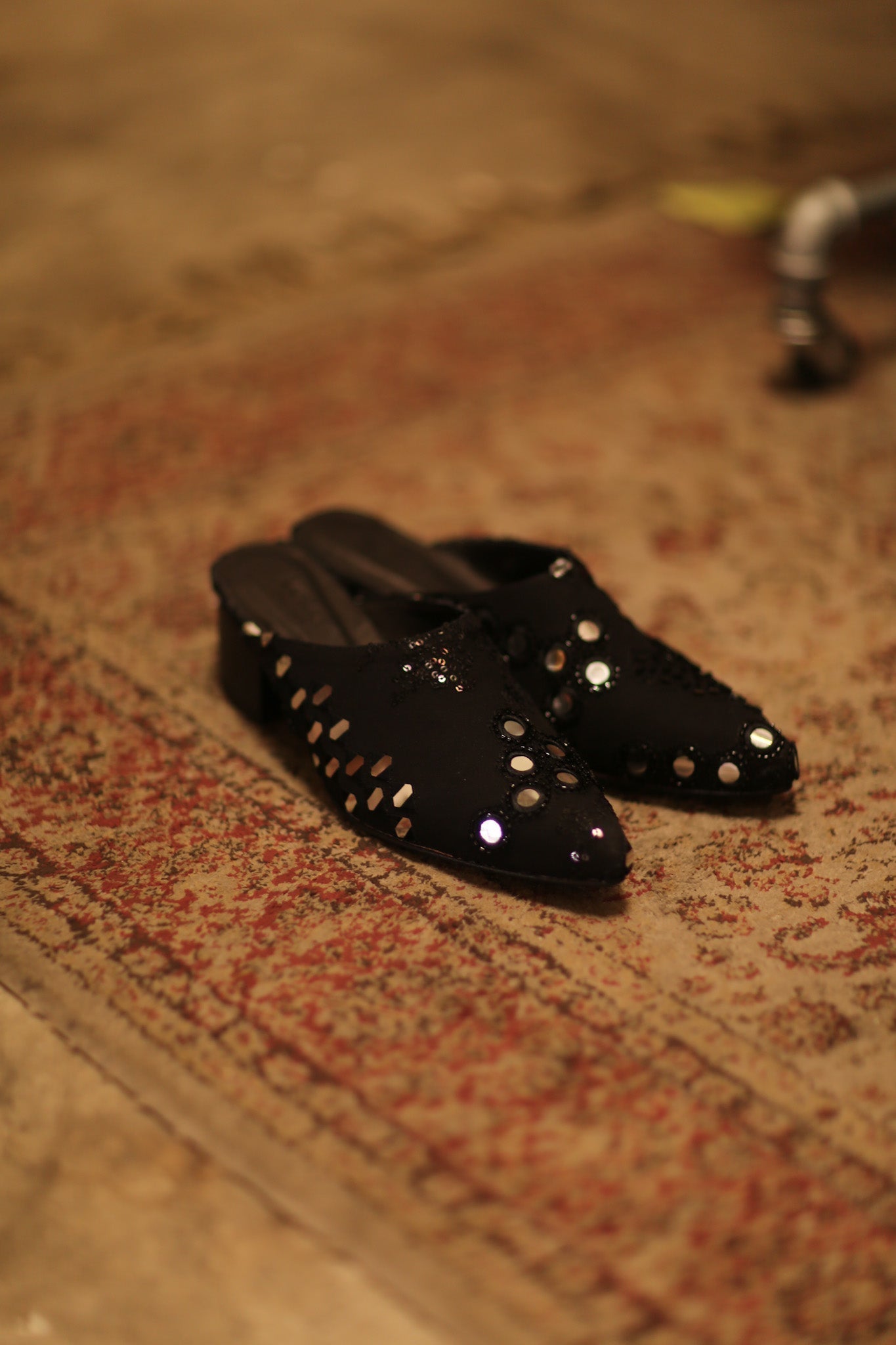 BLACK HEELED MULES LINERA - BANGKOK TAILOR CLOTHING STORE - HANDMADE CLOTHING