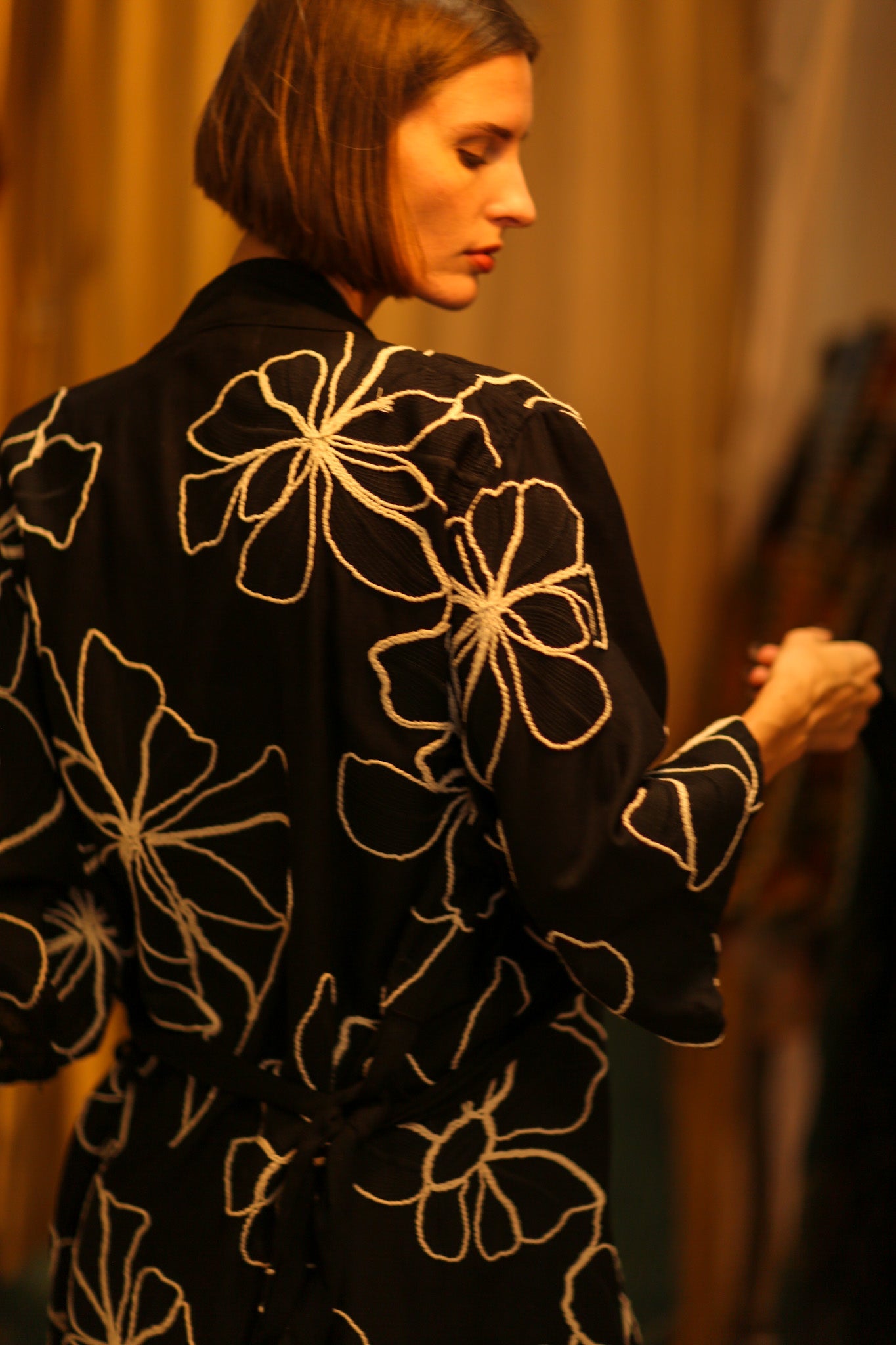 BLACK LINEN EMBROIDERED KIMONO MARIETTA - BANGKOK TAILOR CLOTHING STORE - HANDMADE CLOTHING