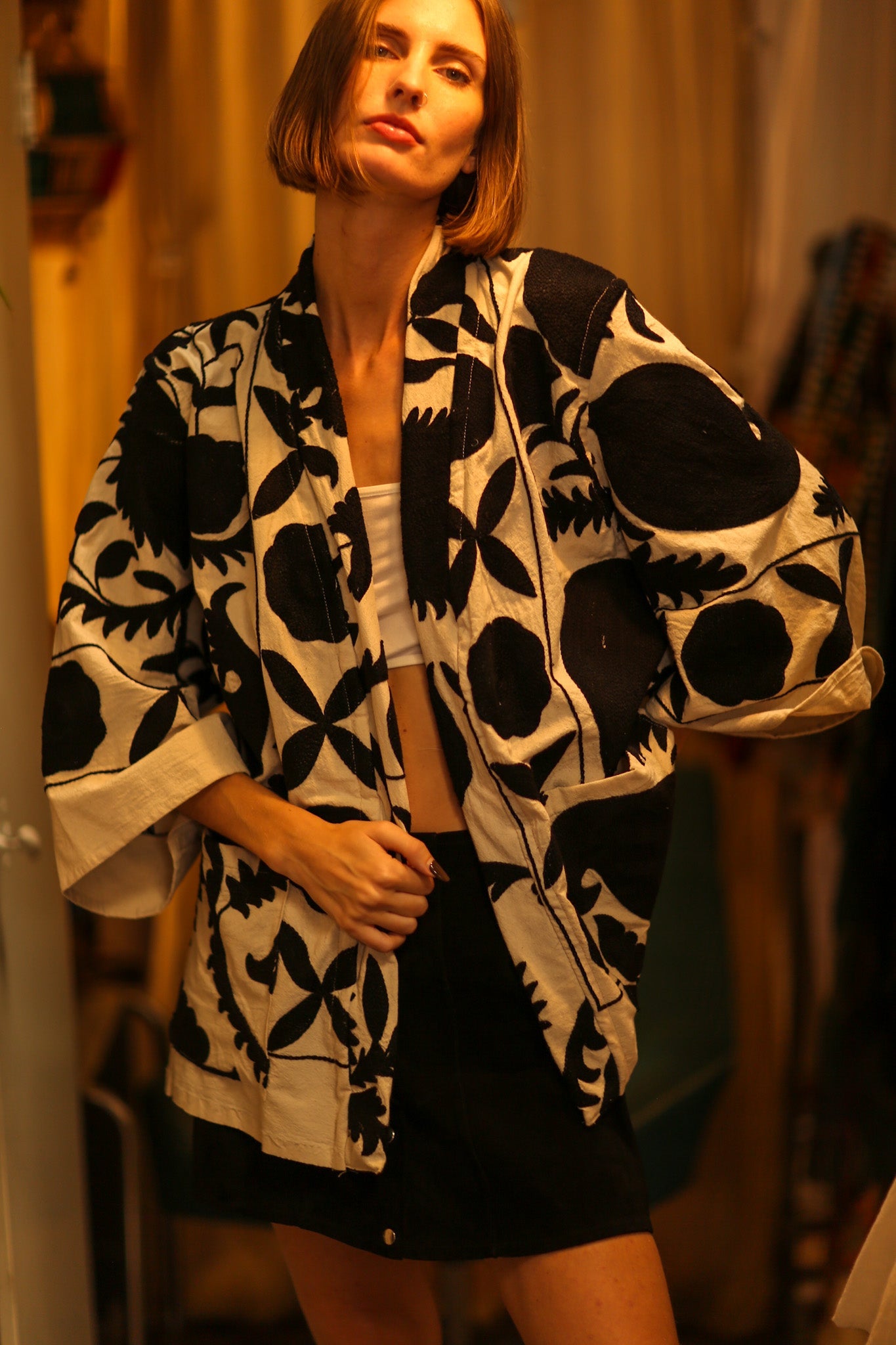 BLACK WHITE SUZANI KIMONO DRISA - BANGKOK TAILOR CLOTHING STORE - HANDMADE CLOTHING