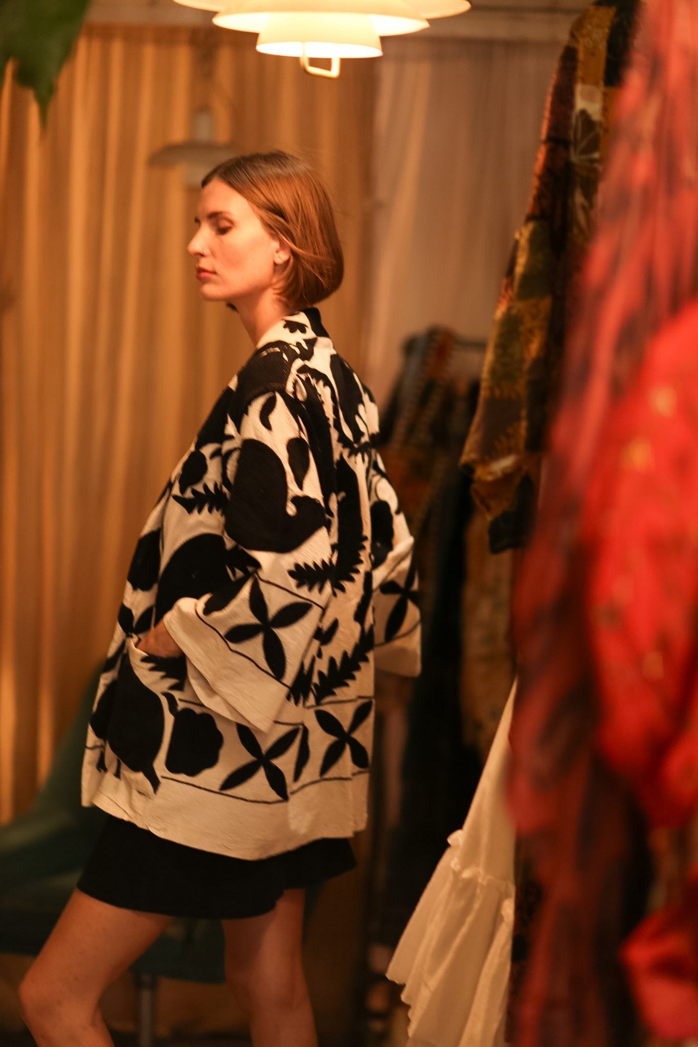 BLACK WHITE SUZANI KIMONO DRISA - BANGKOK TAILOR CLOTHING STORE - HANDMADE CLOTHING