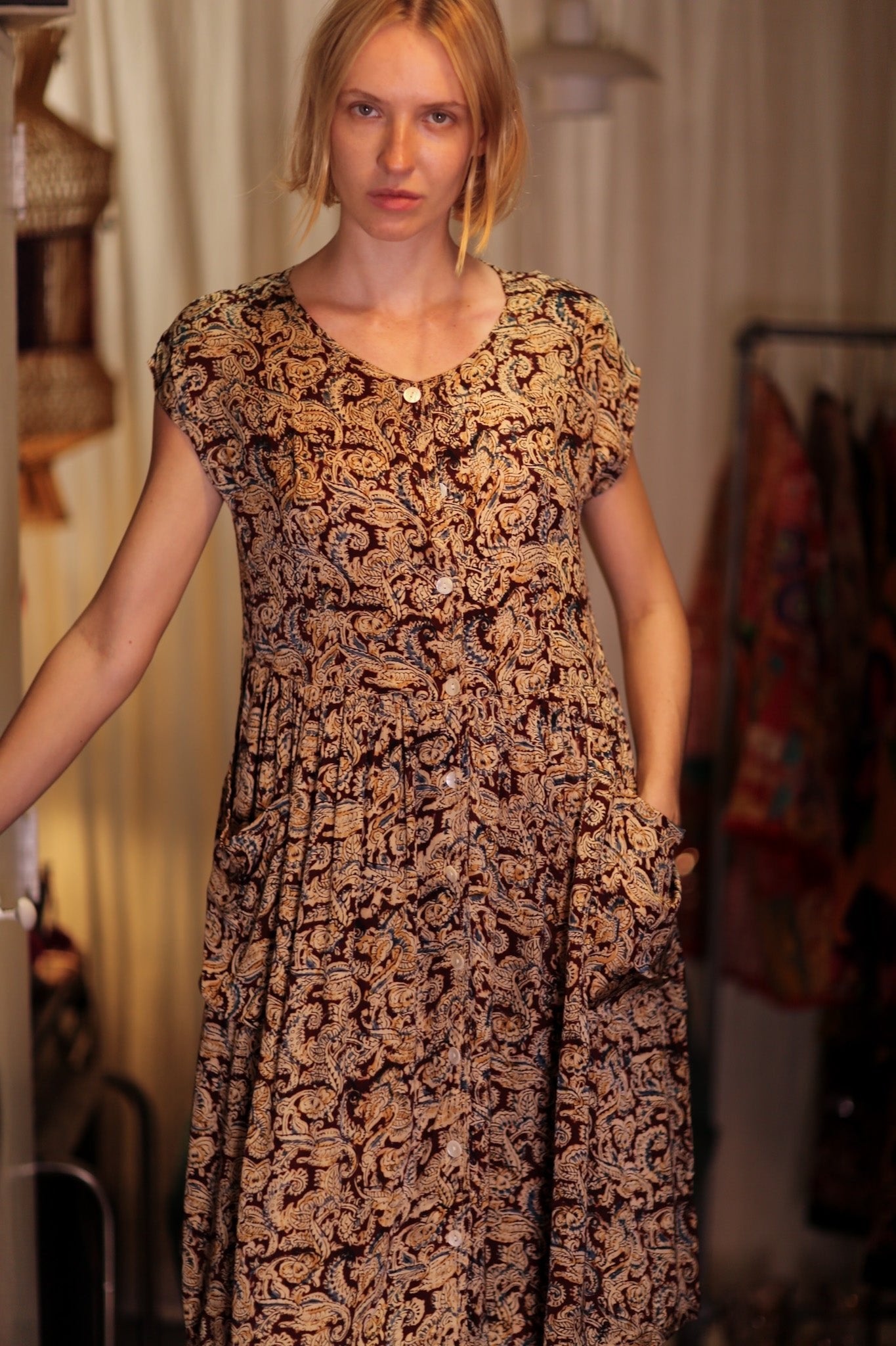 EDITH SILK DRESS CARNIVORE RED - BANGKOK TAILOR CLOTHING STORE - HANDMADE CLOTHING