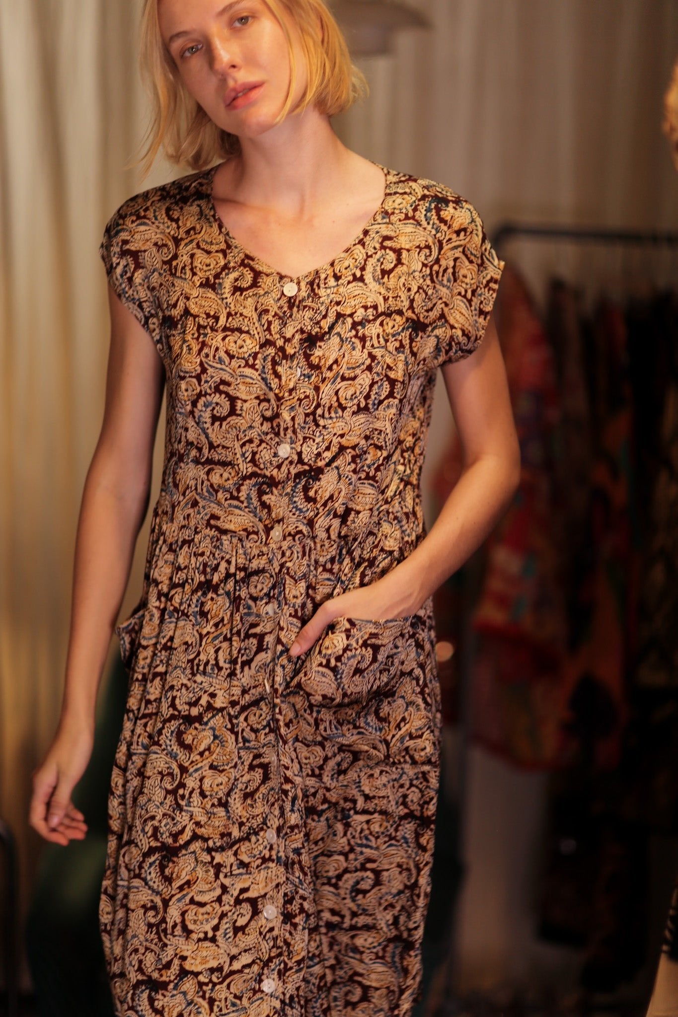 EDITH SILK DRESS CARNIVORE RED - BANGKOK TAILOR CLOTHING STORE - HANDMADE CLOTHING