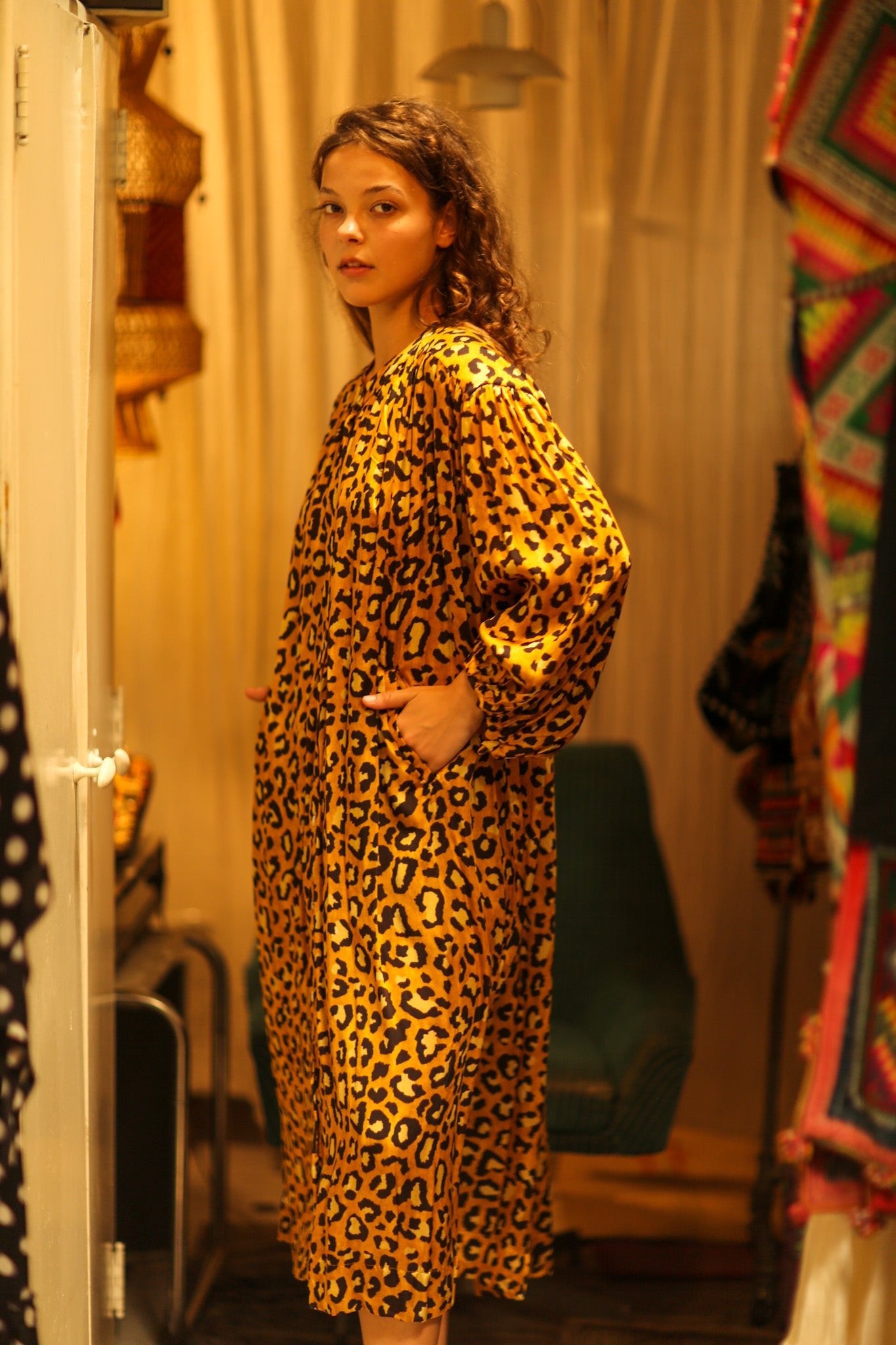 ELIZABETH SILK DRESS LEO - BANGKOK TAILOR CLOTHING STORE - HANDMADE CLOTHING