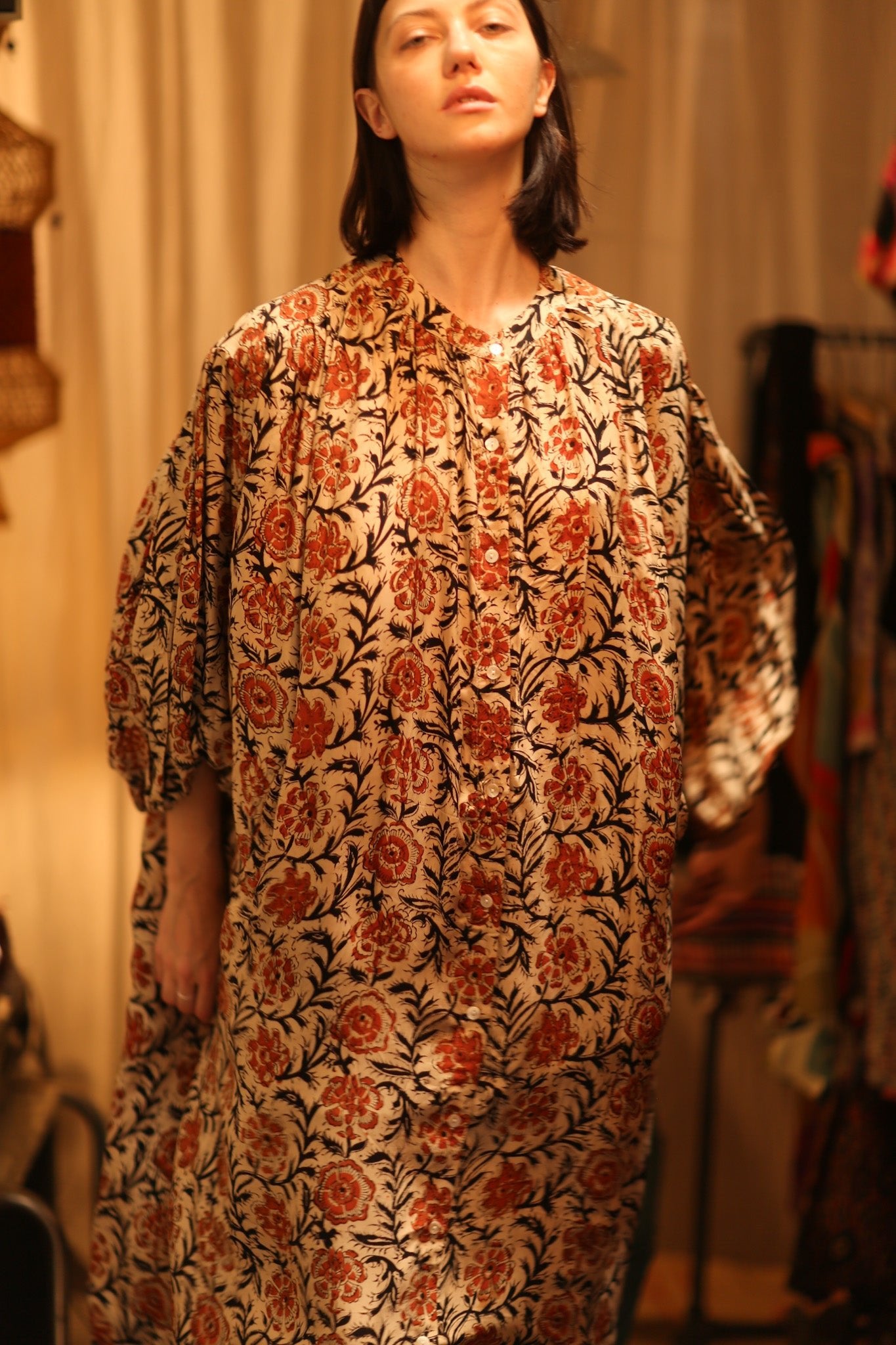 ELIZABETH SILK DRESS MUGHAL BLACK AND RED - BANGKOK TAILOR CLOTHING STORE - HANDMADE CLOTHING