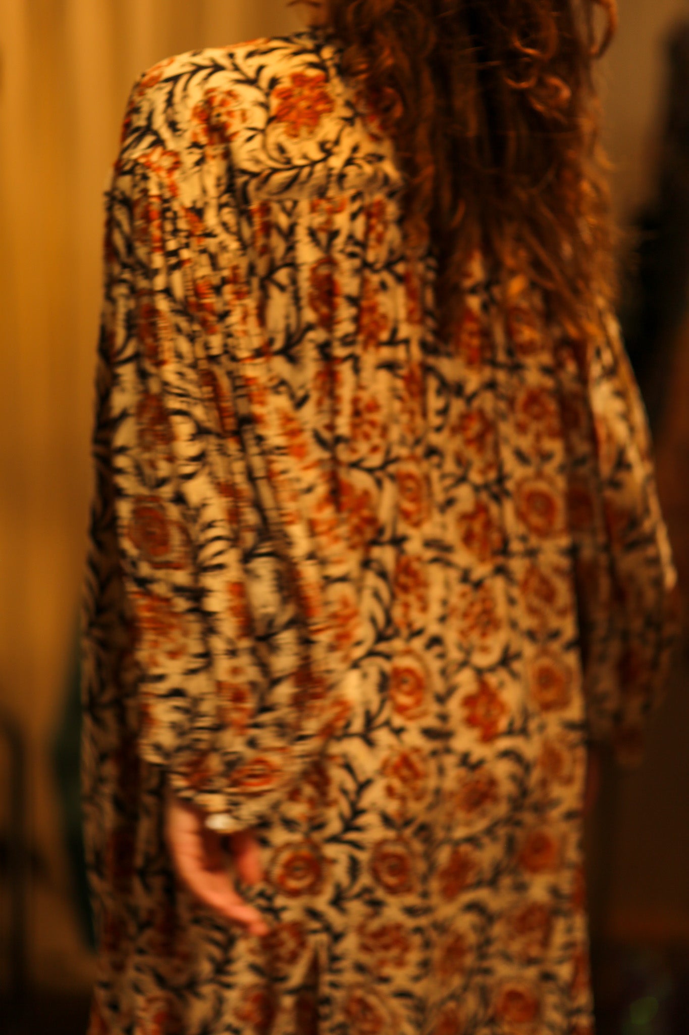 ELIZABETH SILK DRESS MUGHAL BLACK AND RED - BANGKOK TAILOR CLOTHING STORE - HANDMADE CLOTHING