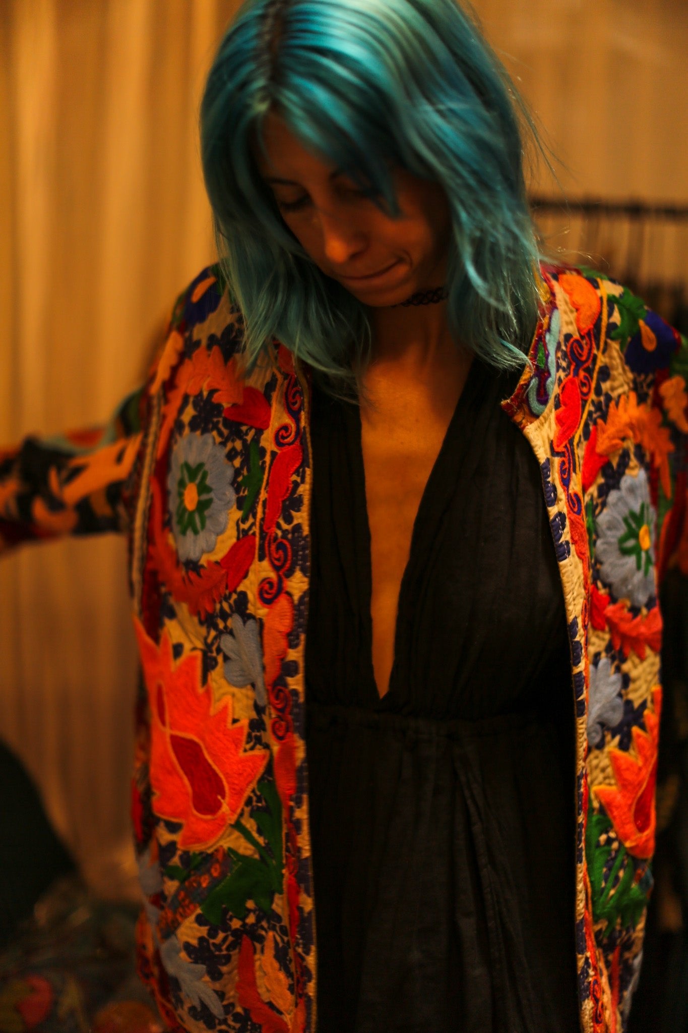 EMBROIDERED ARTISAN JACKET LEYLA - BANGKOK TAILOR CLOTHING STORE - HANDMADE CLOTHING