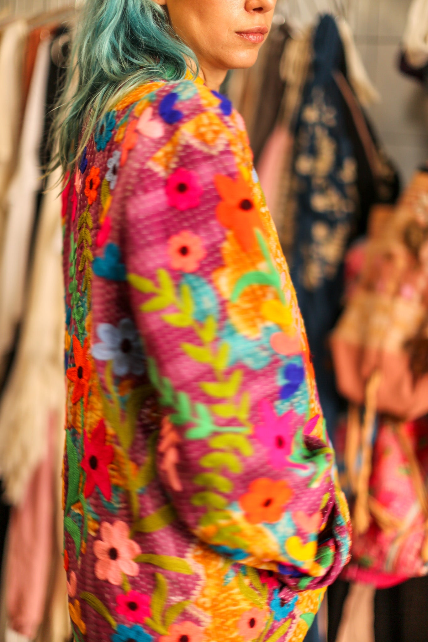 EMBROIDERED JACKET HOSIA - BANGKOK TAILOR CLOTHING STORE - HANDMADE CLOTHING