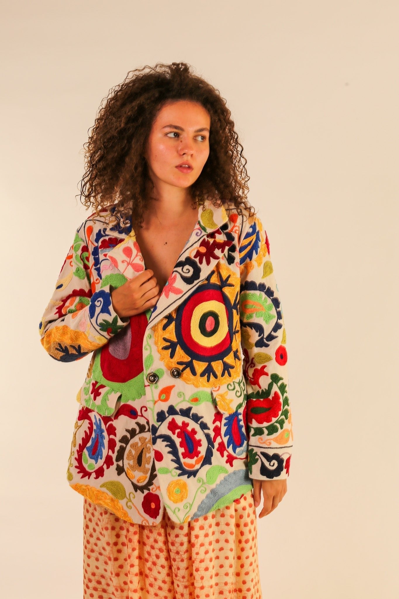 EMBROIDERED JACKET KATIJ - BANGKOK TAILOR CLOTHING STORE - HANDMADE CLOTHING