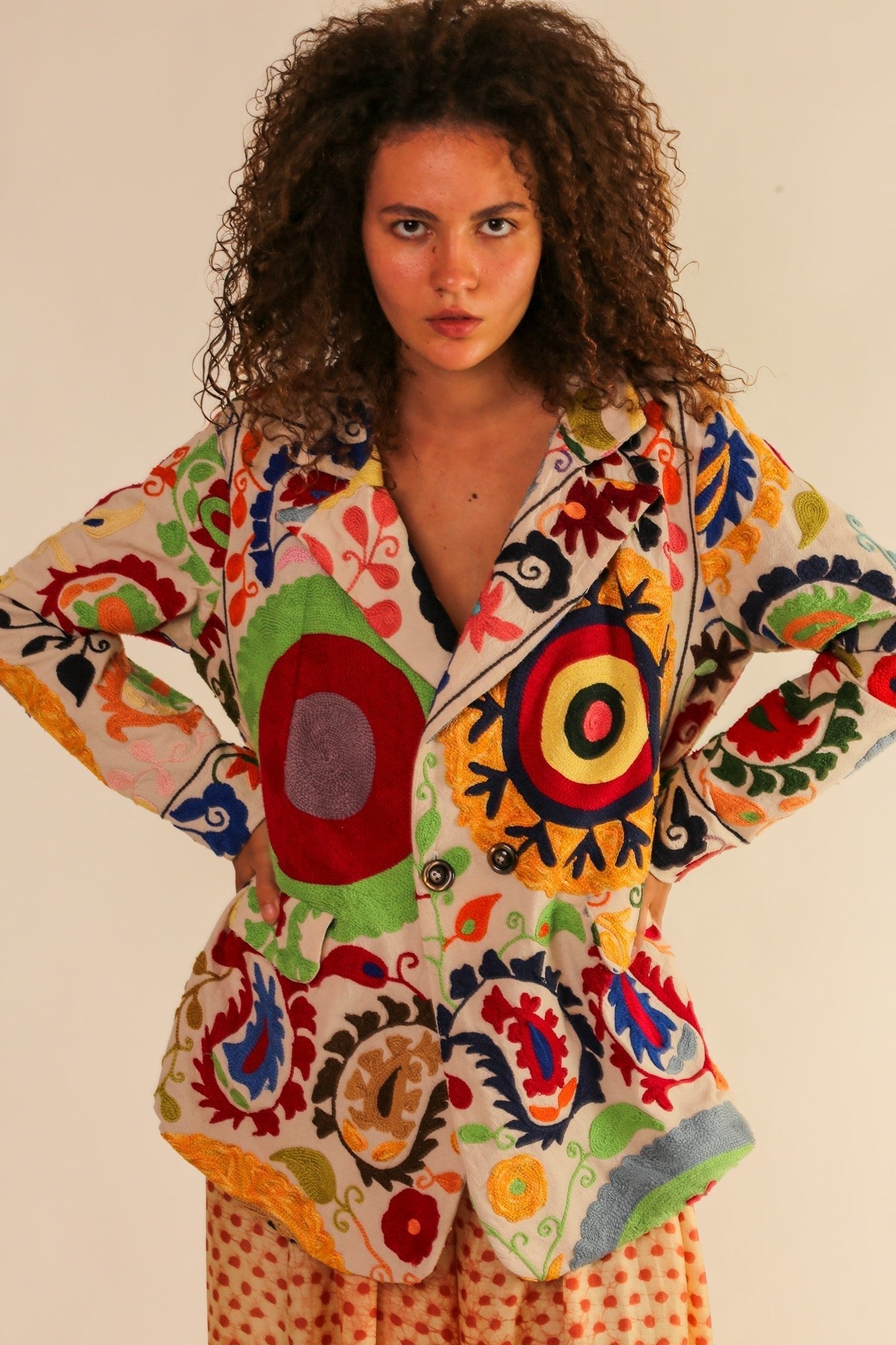 EMBROIDERED JACKET KATIJ - BANGKOK TAILOR CLOTHING STORE - HANDMADE CLOTHING