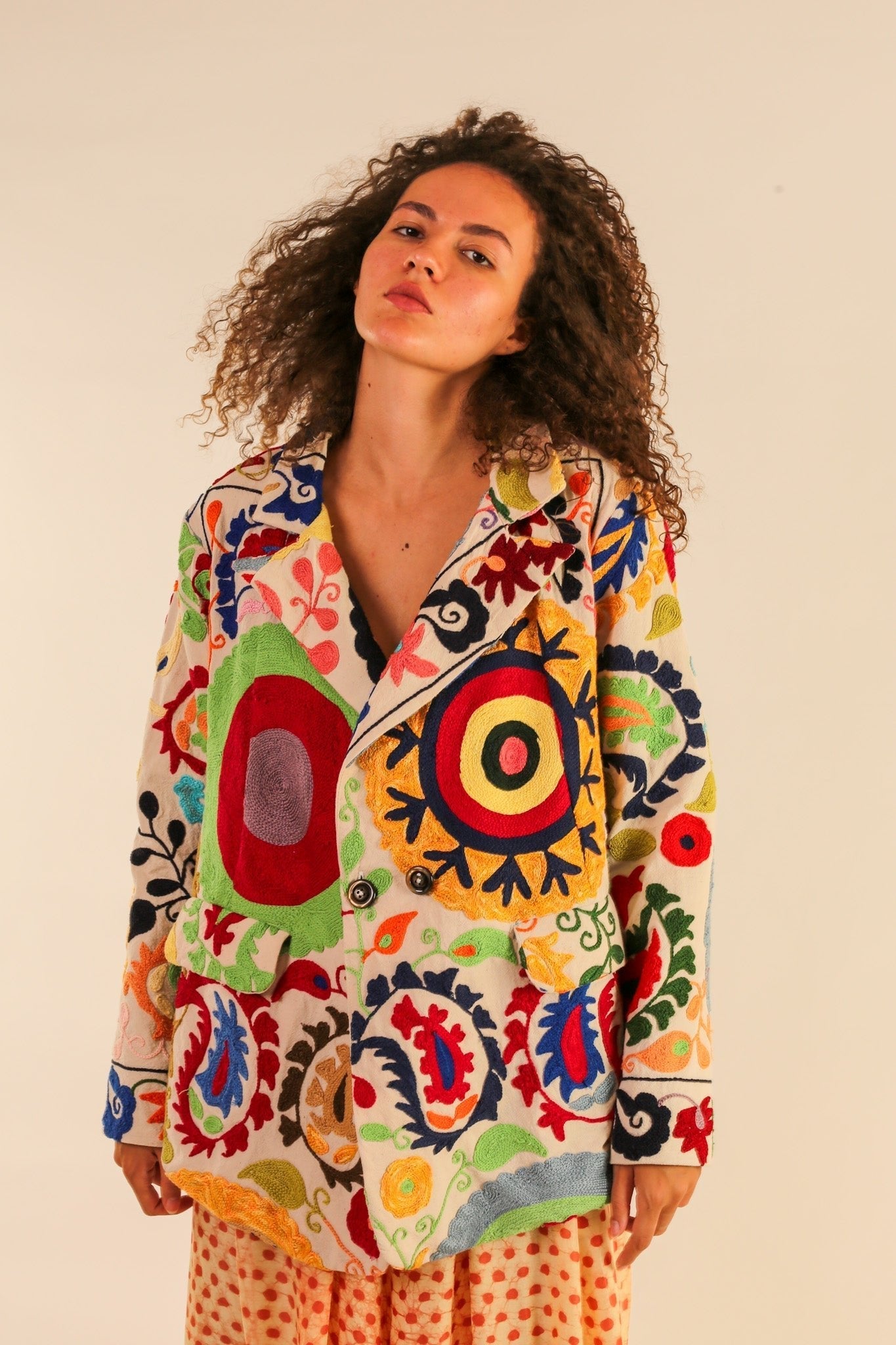 EMBROIDERED JACKET KATIJ - BANGKOK TAILOR CLOTHING STORE - HANDMADE CLOTHING
