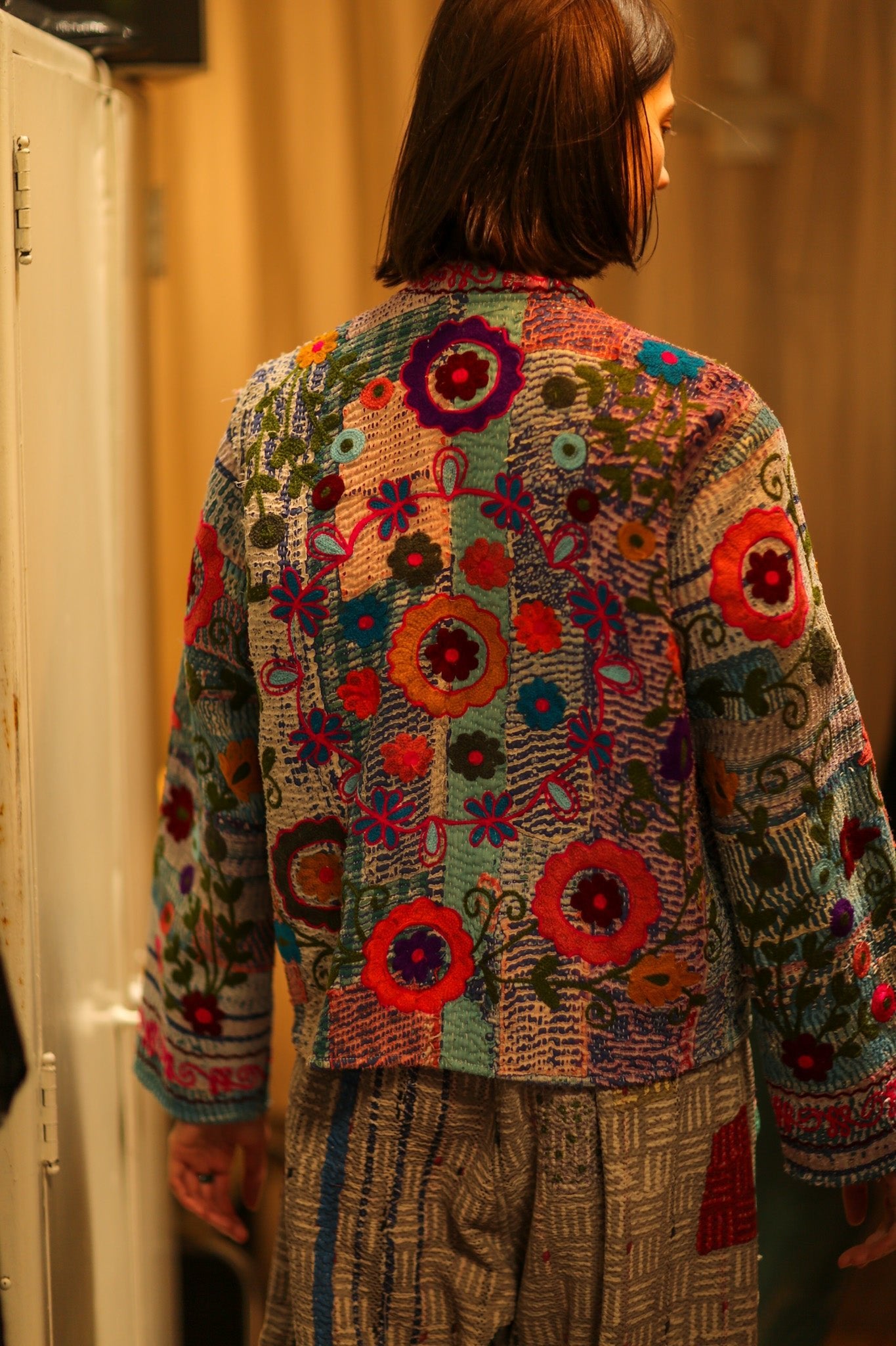 EMBROIDERED JACKET LIBBY - BANGKOK TAILOR CLOTHING STORE - HANDMADE CLOTHING