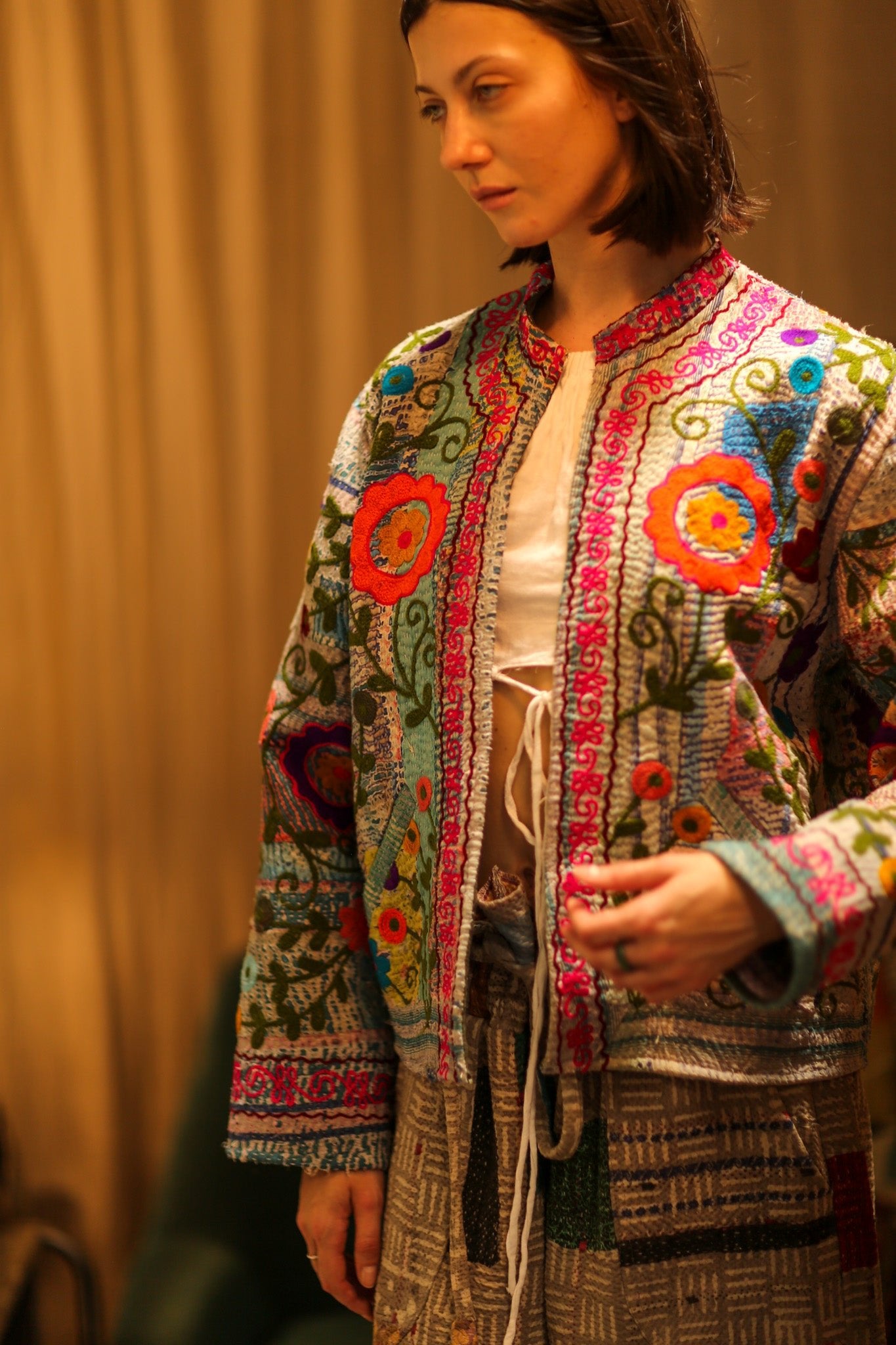 EMBROIDERED JACKET LIBBY - BANGKOK TAILOR CLOTHING STORE - HANDMADE CLOTHING