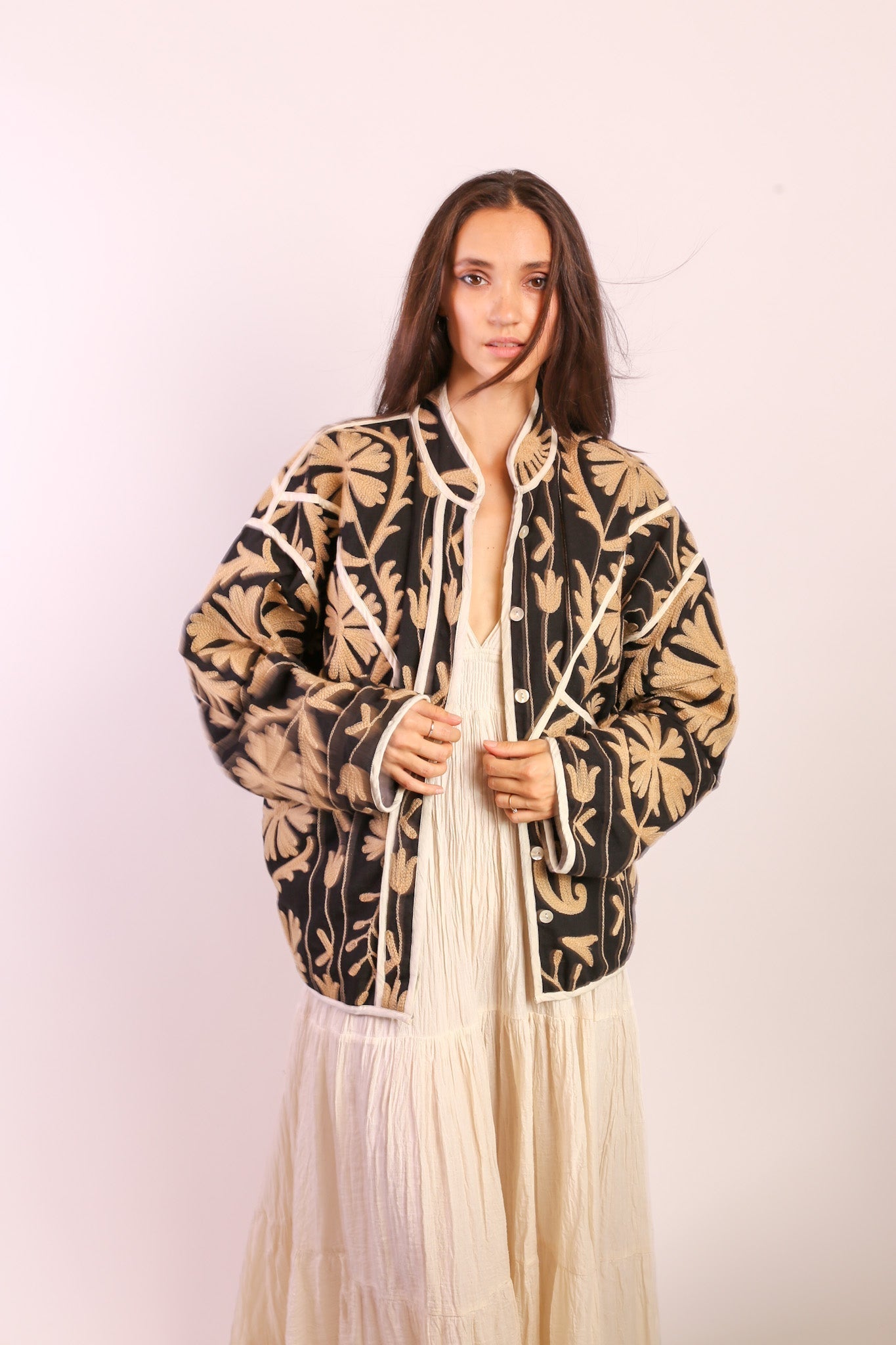 EMBROIDERED JACKET VECI - BANGKOK TAILOR CLOTHING STORE - HANDMADE CLOTHING