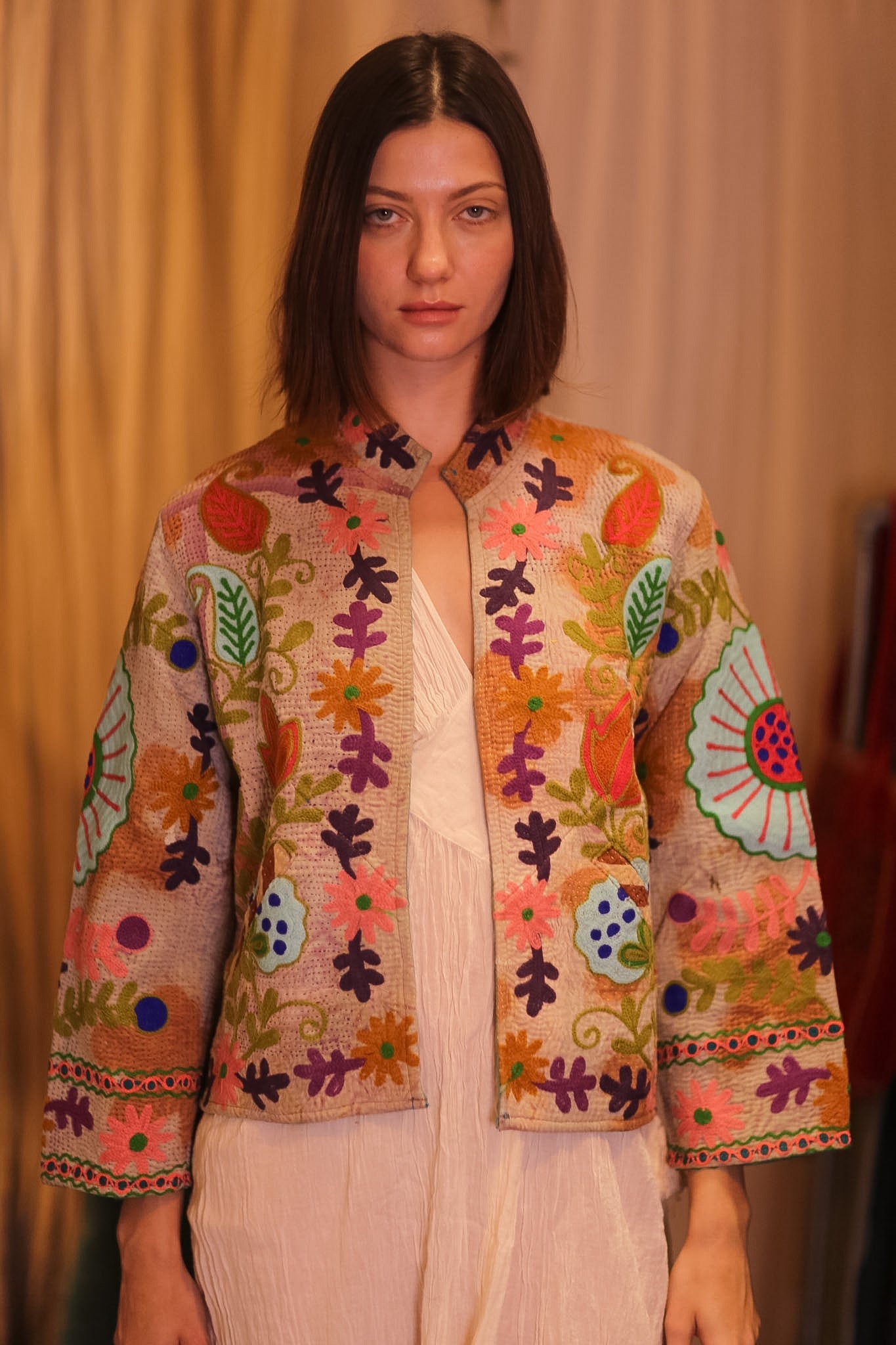 EMBROIDERED KANTHA SHORT JACKET INGRID KYARPAN - BANGKOK TAILOR CLOTHING STORE - HANDMADE CLOTHING