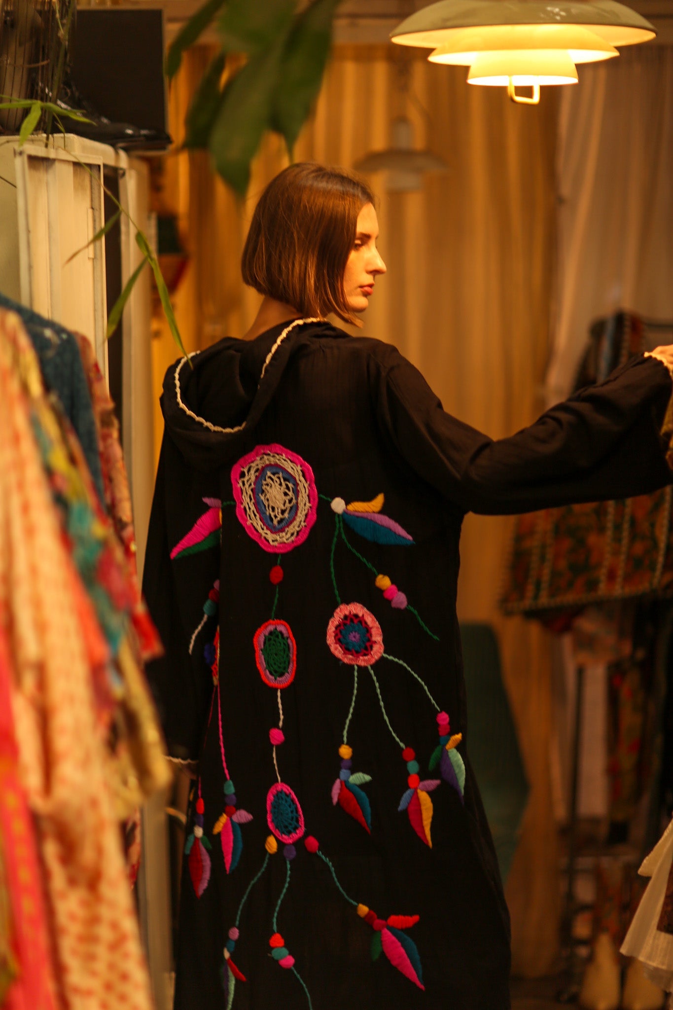 EMBROIDERED KIMONO CARI BLACK - BANGKOK TAILOR CLOTHING STORE - HANDMADE CLOTHING