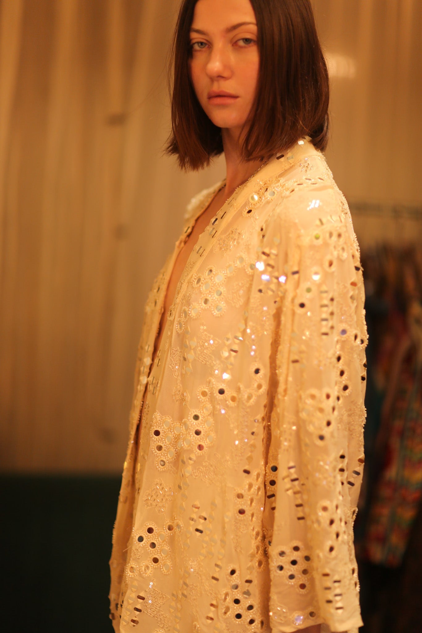 EMBROIDERED SHORT SILK KIMONO MOOSTAL - BANGKOK TAILOR CLOTHING STORE - HANDMADE CLOTHING