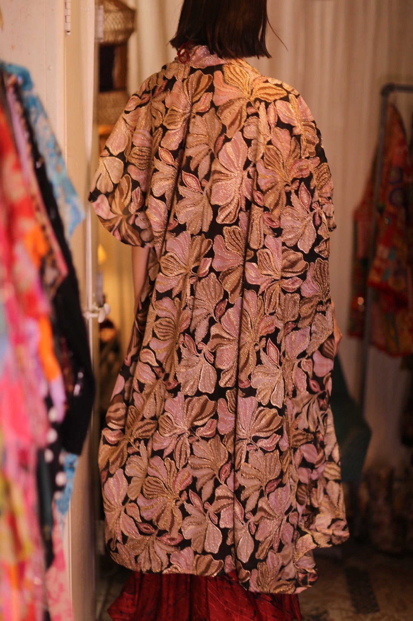 EMBROIDERED SILK NOVELTY KIMONO BEAMS - BANGKOK TAILOR CLOTHING STORE - HANDMADE CLOTHING