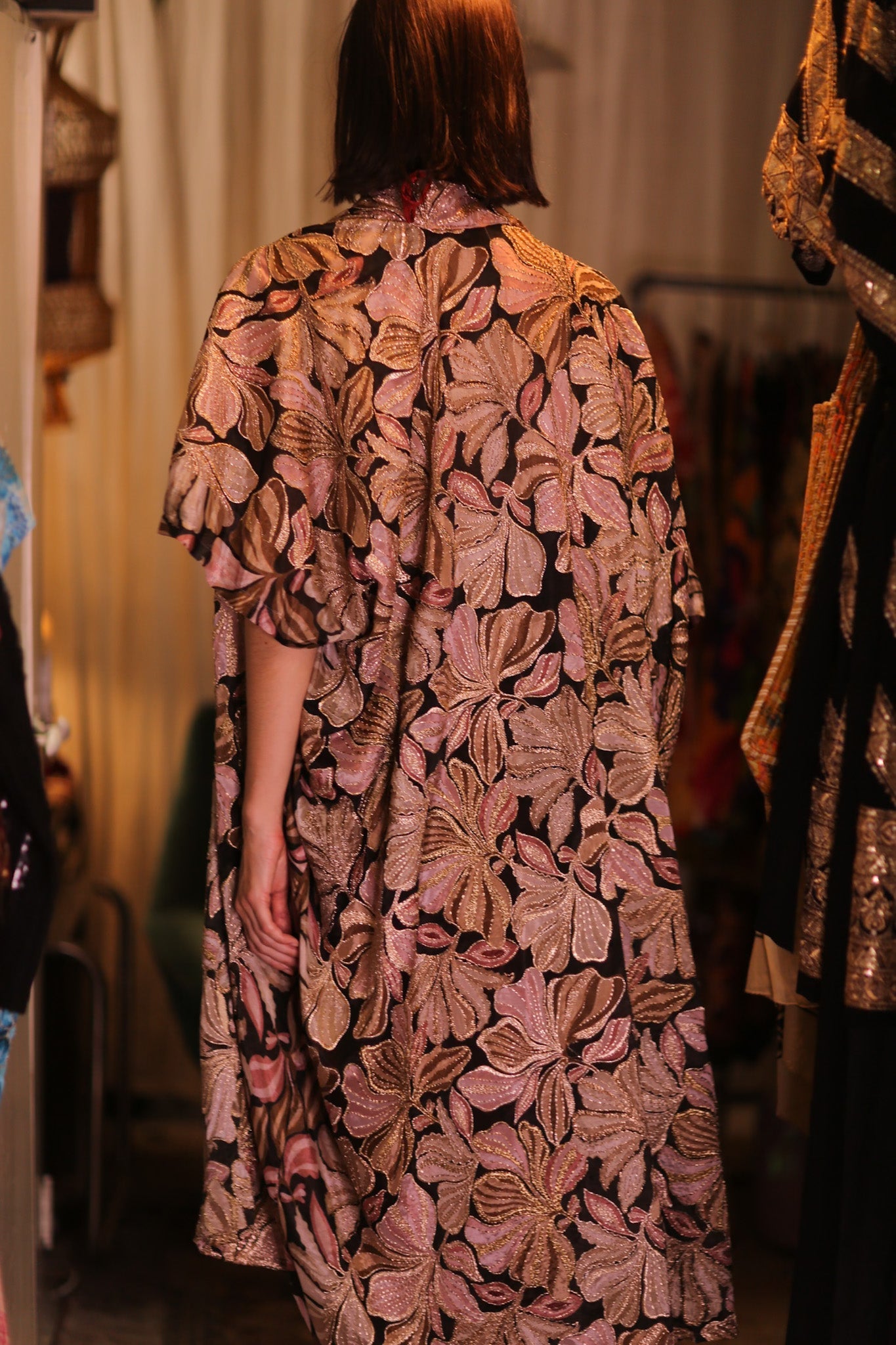 EMBROIDERED SILK NOVELTY KIMONO BEAMS - BANGKOK TAILOR CLOTHING STORE - HANDMADE CLOTHING