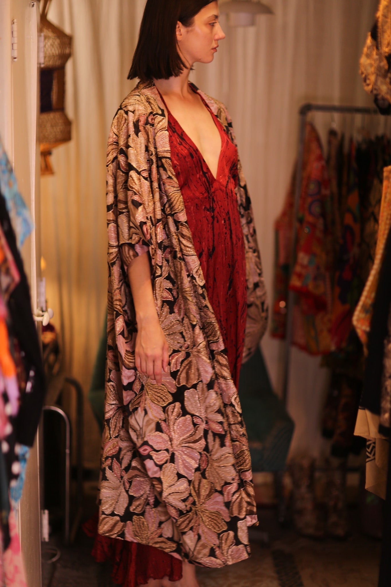 EMBROIDERED SILK NOVELTY KIMONO BEAMS - BANGKOK TAILOR CLOTHING STORE - HANDMADE CLOTHING