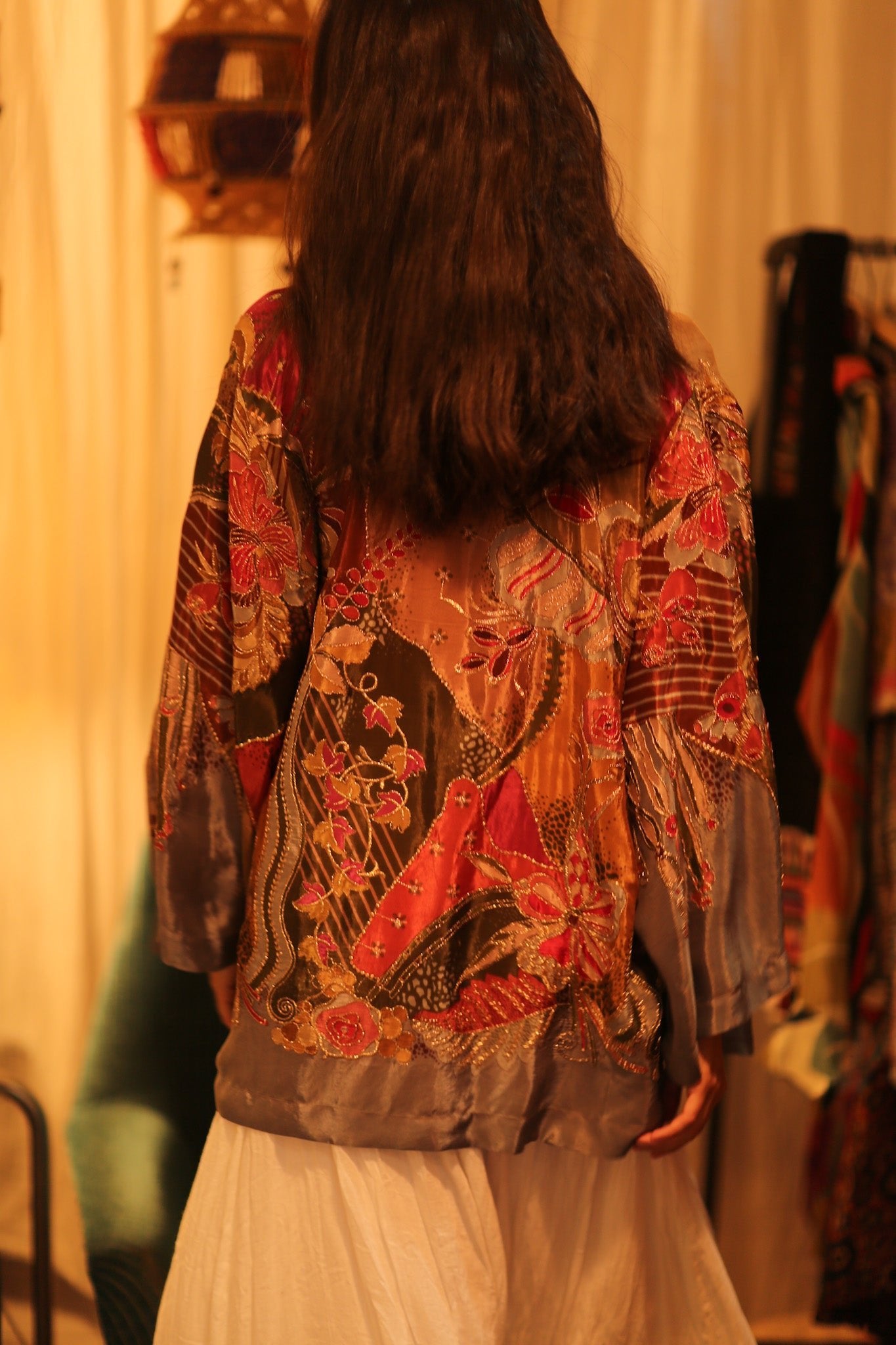 EMBROIDERED SILK SHORT KIMONO CARINE - BANGKOK TAILOR CLOTHING STORE - HANDMADE CLOTHING